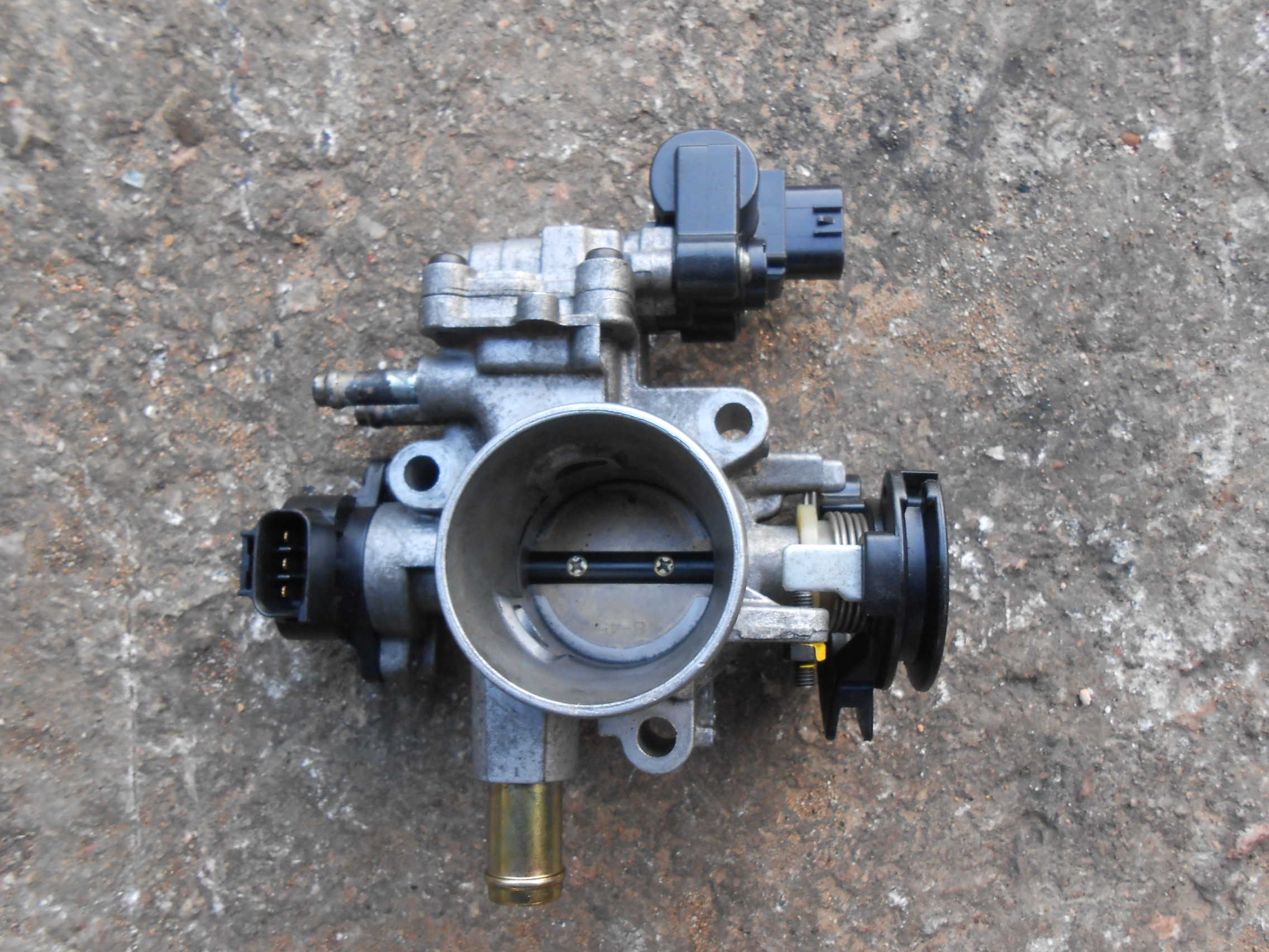 Πεταλούδα Γκαζιού ( 8945220130 , 1985001071 ) Toyota Corolla ’04 Προσφορά.