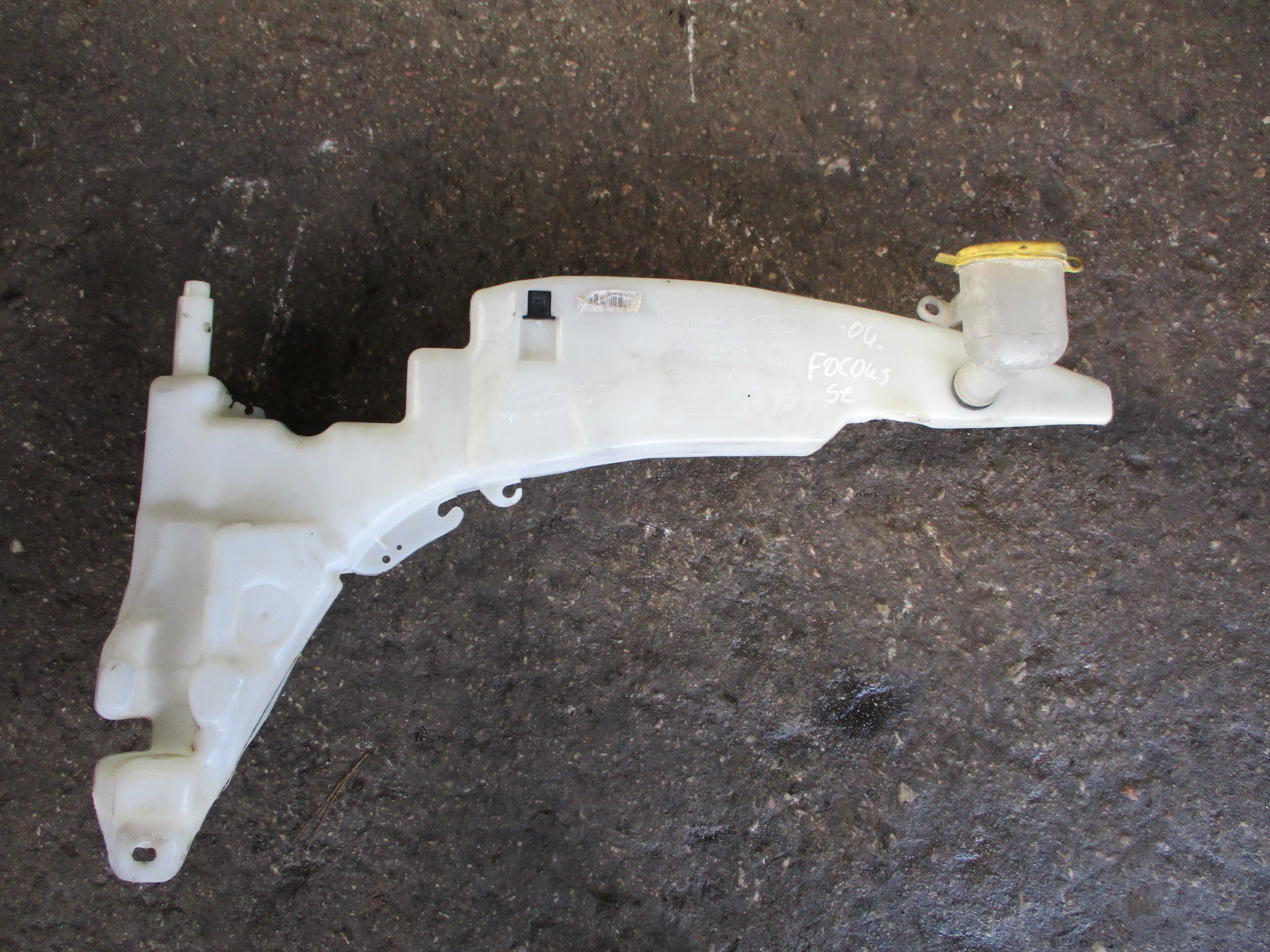 Δοχείο Νερού Υαλοκαθαριστήρων Ford Focus ST ’04 Προσφορά.