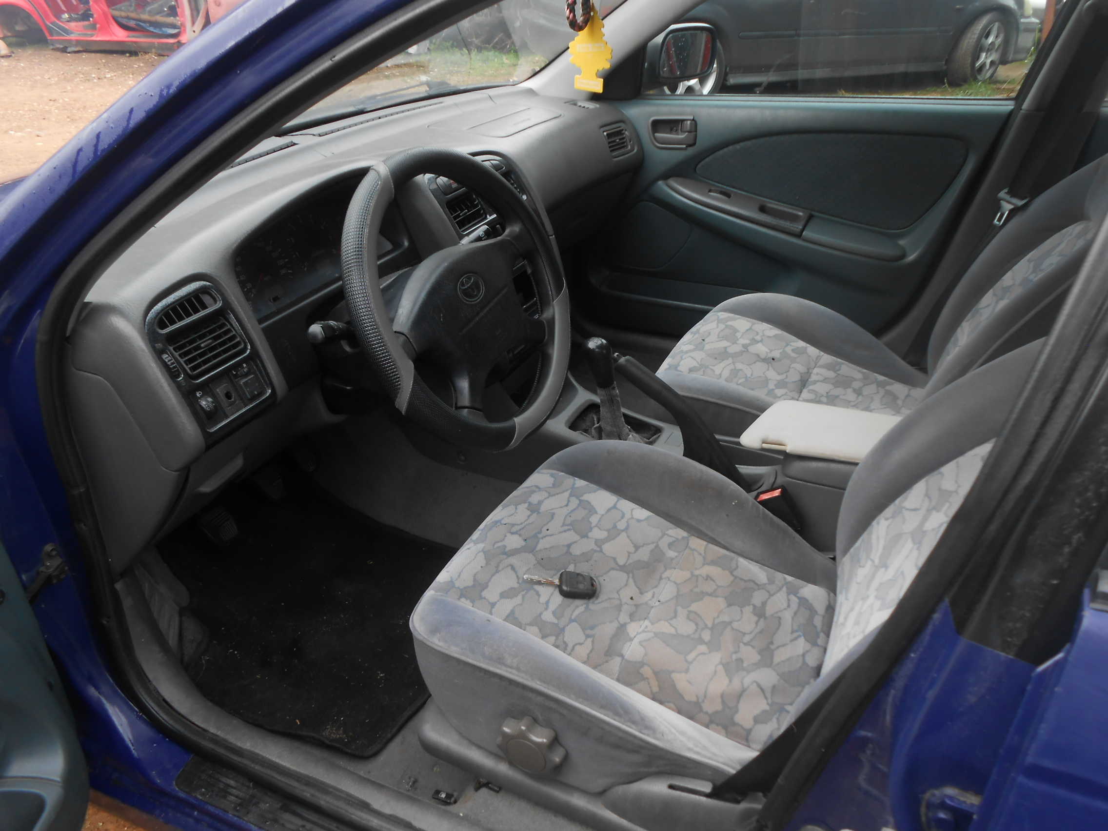 Πεντάλ Γκαζιού Toyota Avensis ’98