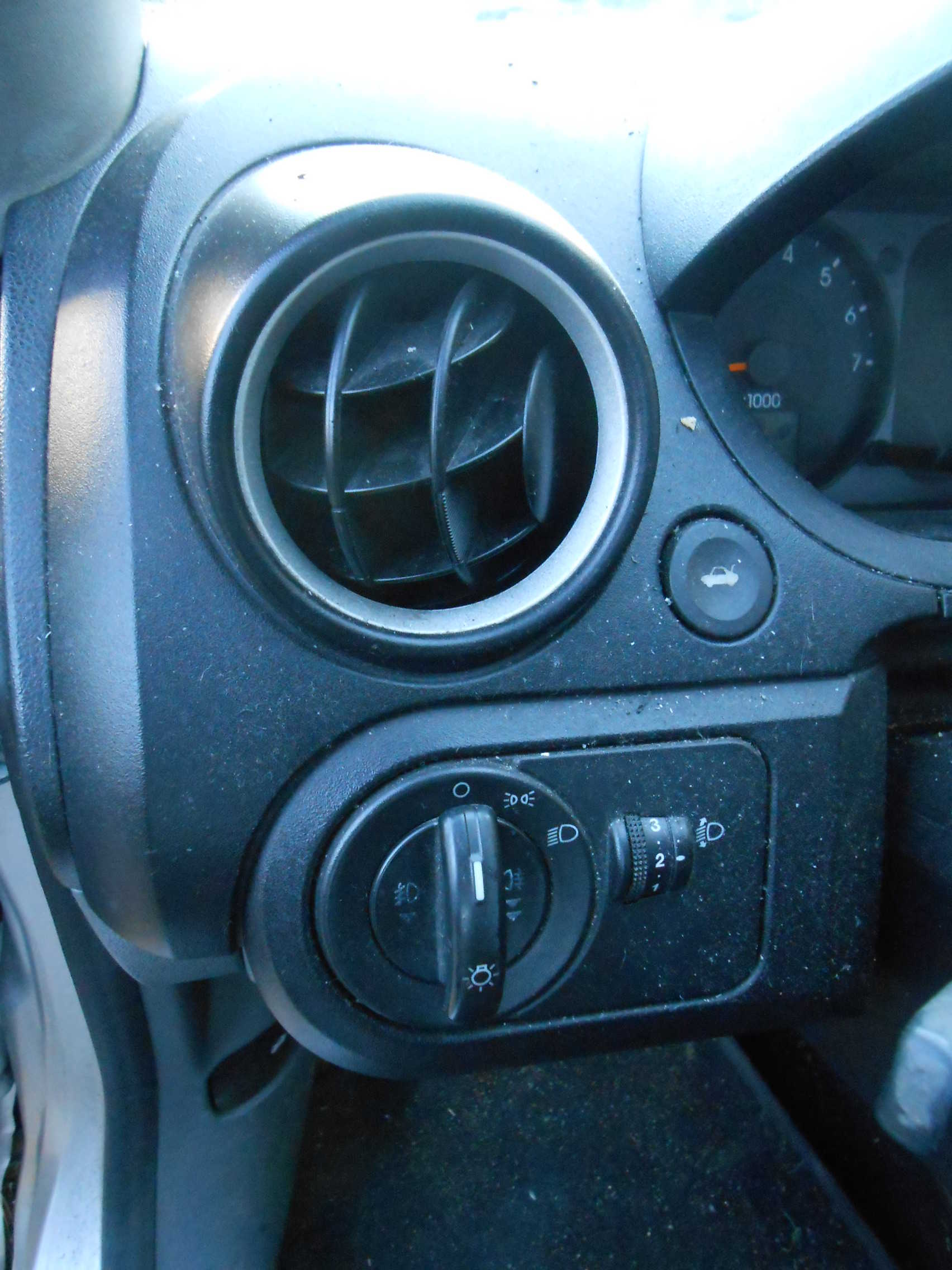 Χειριστήρια Κλιματισμού-Καλοριφέρ Ford Fiesta ’03 Προσφορά.
