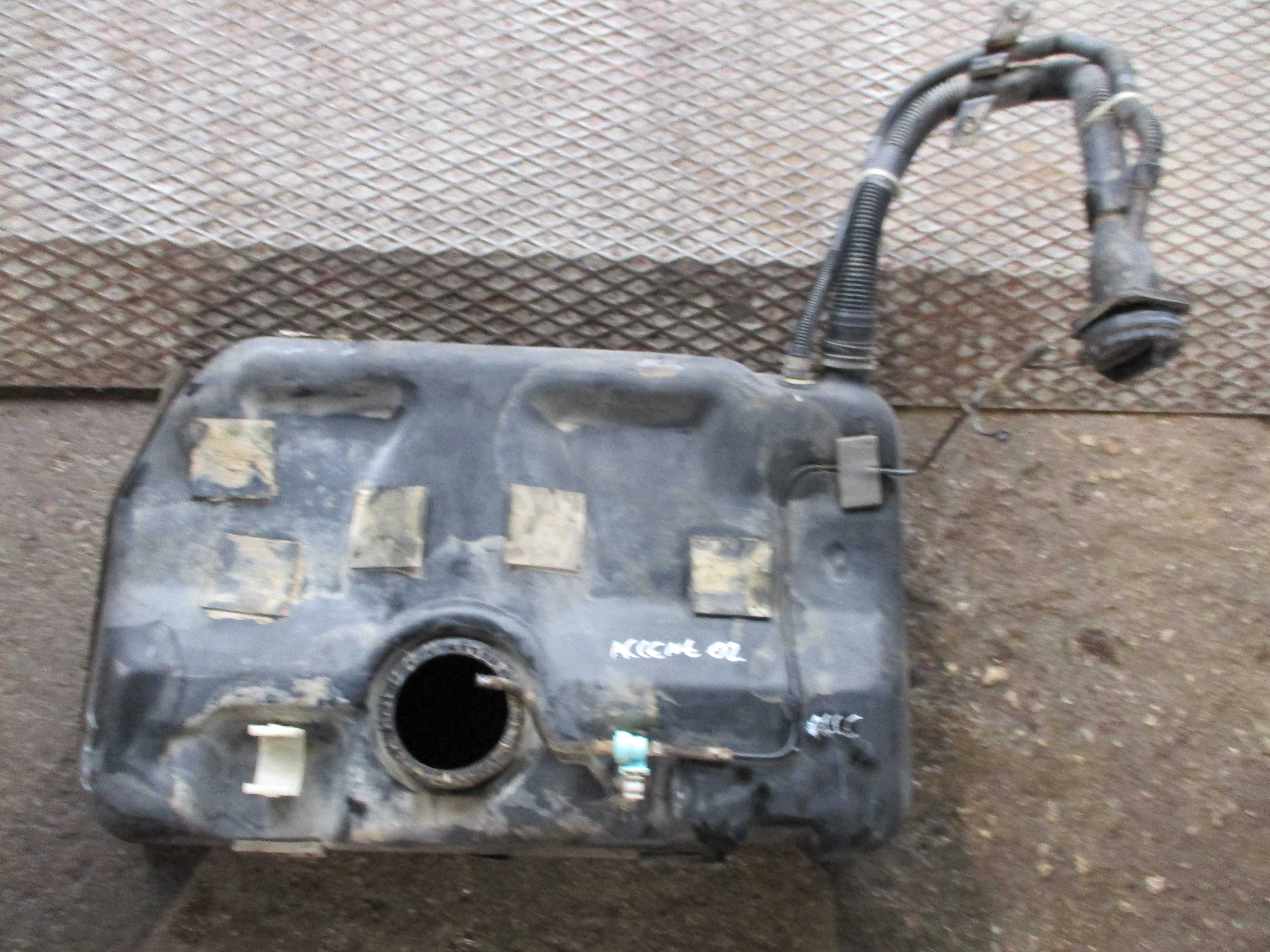 Ρεζερβουάρ Hyundai Accent ’02 Προσφορά!