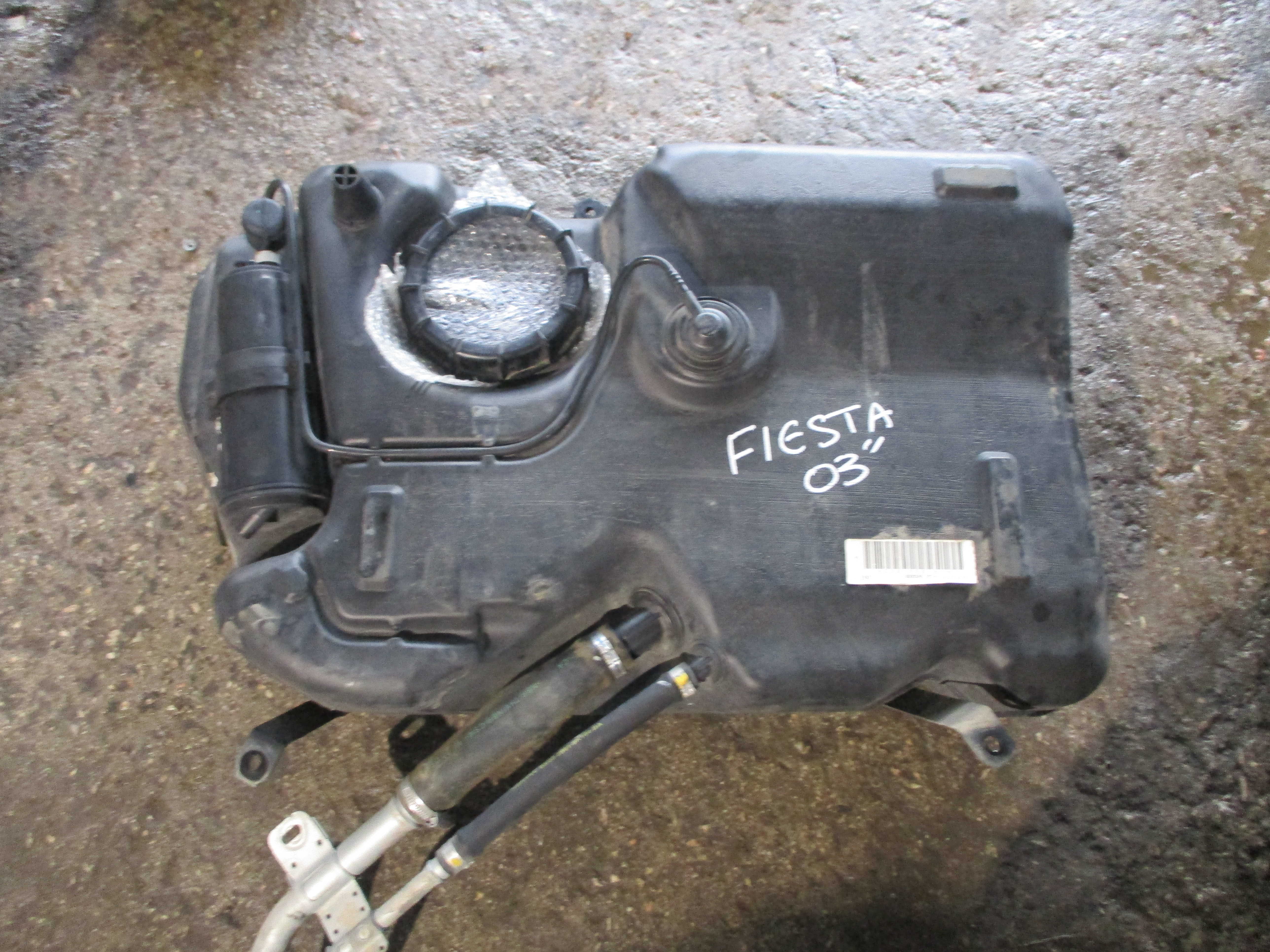 Ρεζερβουάρ Ford Fiesta ’03 Προσφορά!