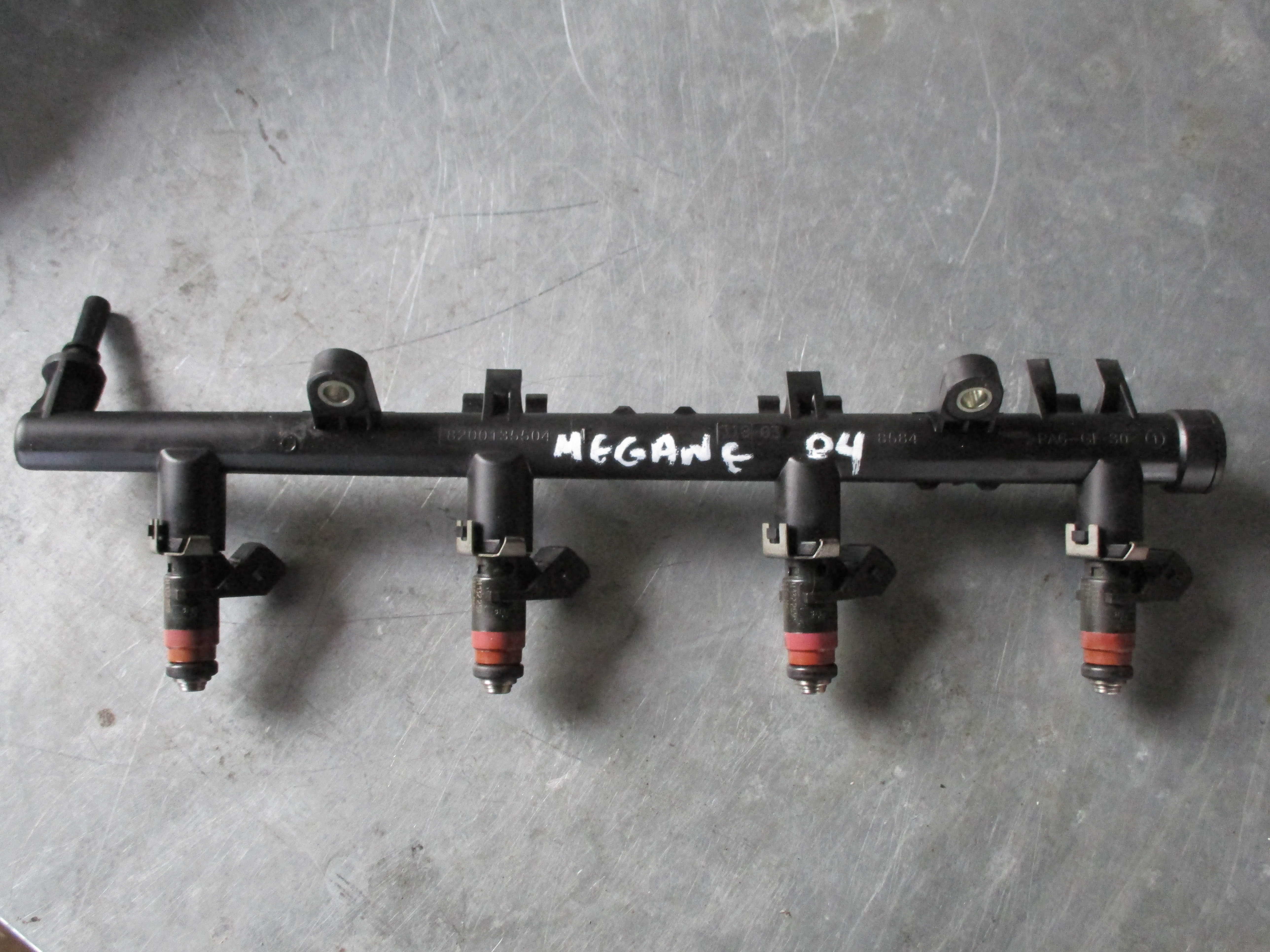 Μπεκιέρα Με Μπέκ ( 8200135504 ) Renault Megane ’04 Προσφορά.