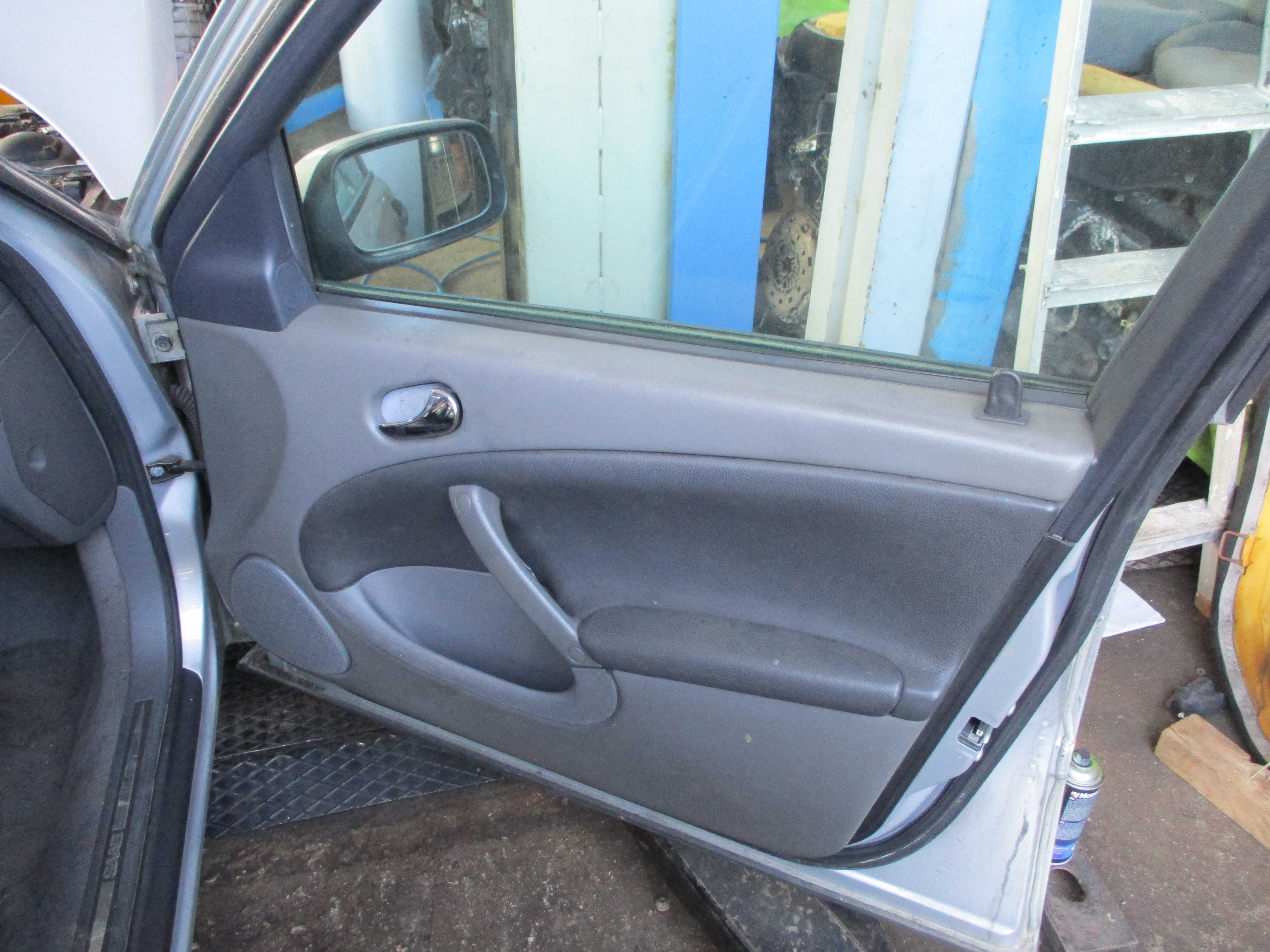 Πόρτες Saab 9-5 ’03 Προσφορά.