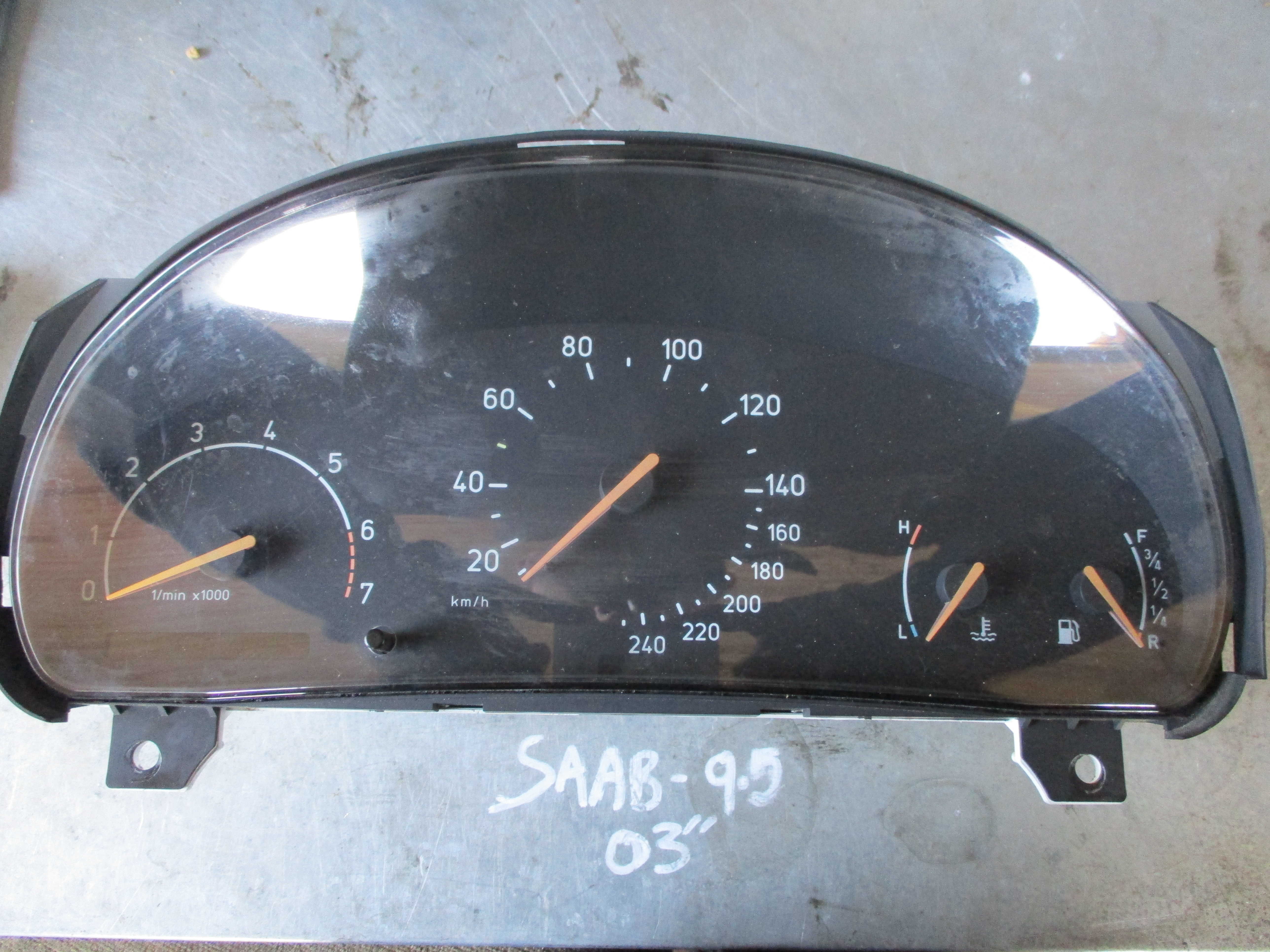 Καντράν – Κοντέρ (769215970) Saab 9-5 ’03