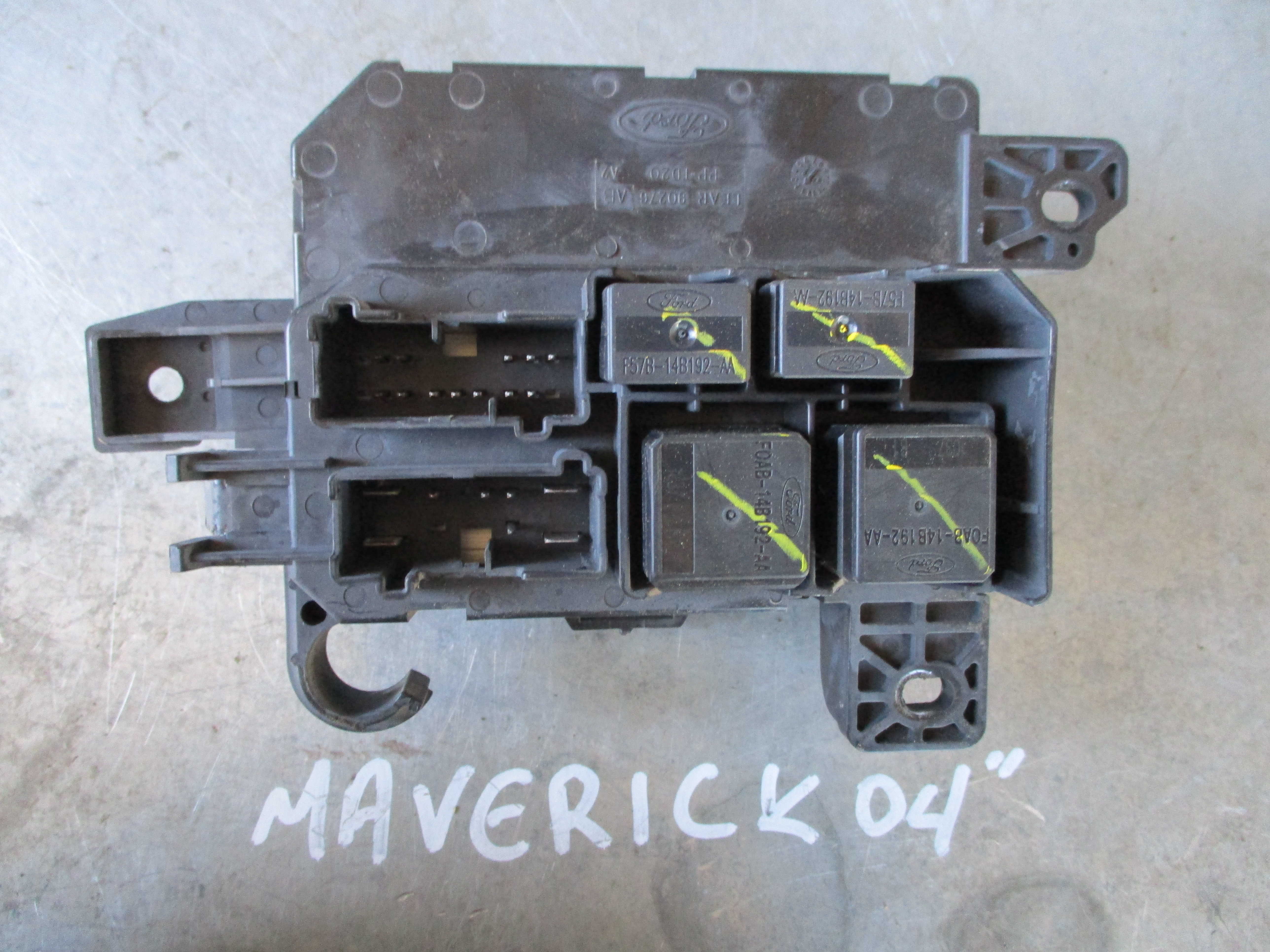 Ασφαλειοθήκη ( YL8414N068AF ) Ford Maverick 3000cc ’04 Προσφορά.