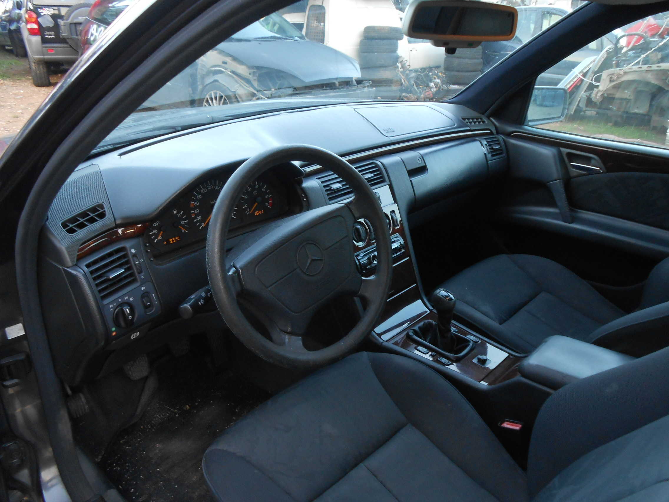 Λεβιές Ταχυτήτων Μercedes E200 ’96 Προσφορά.