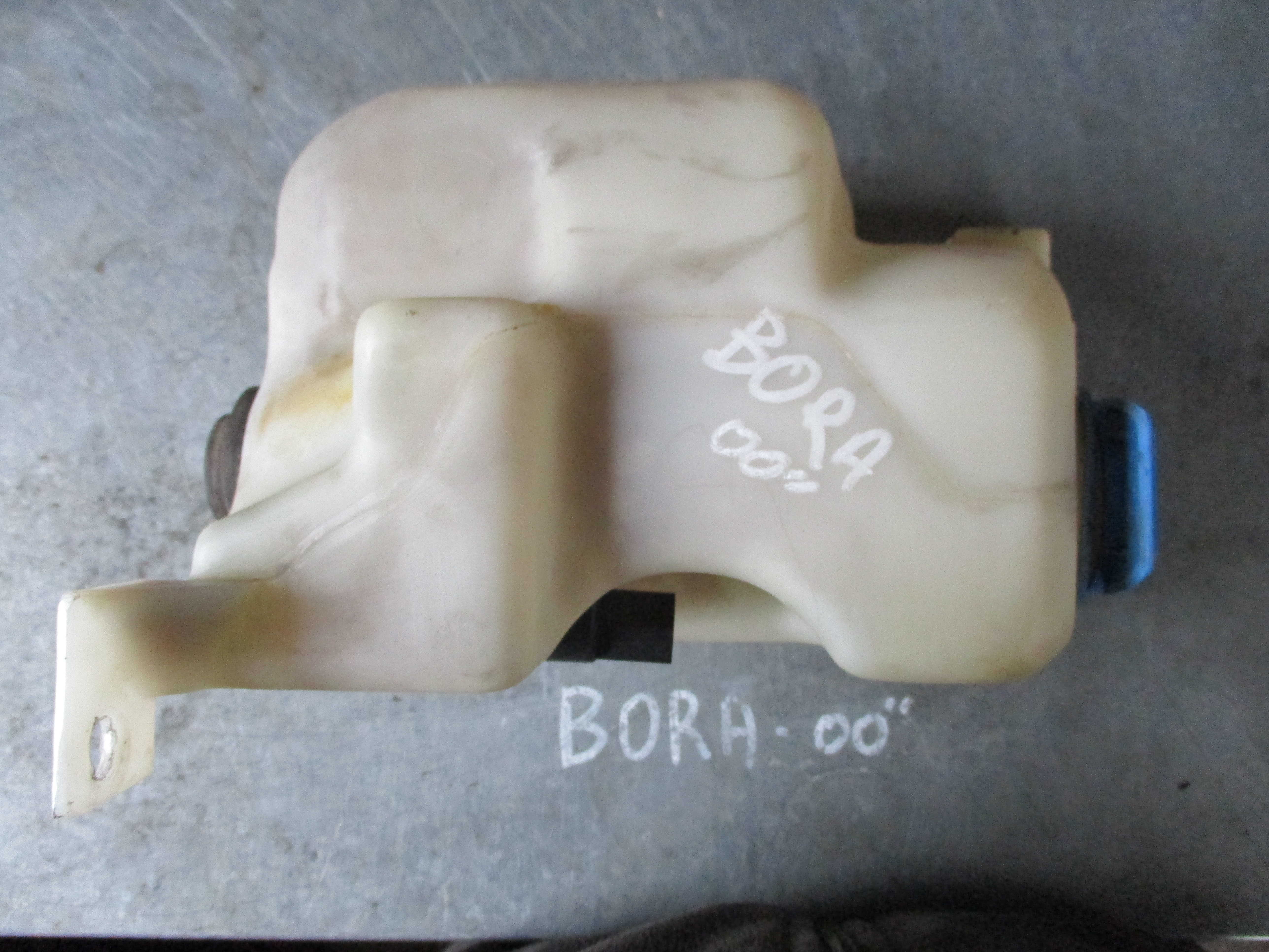 Δοχείο Νερού Υαλοκαθαριστήρων Volkswagen Bora ’00 Προσφορά.