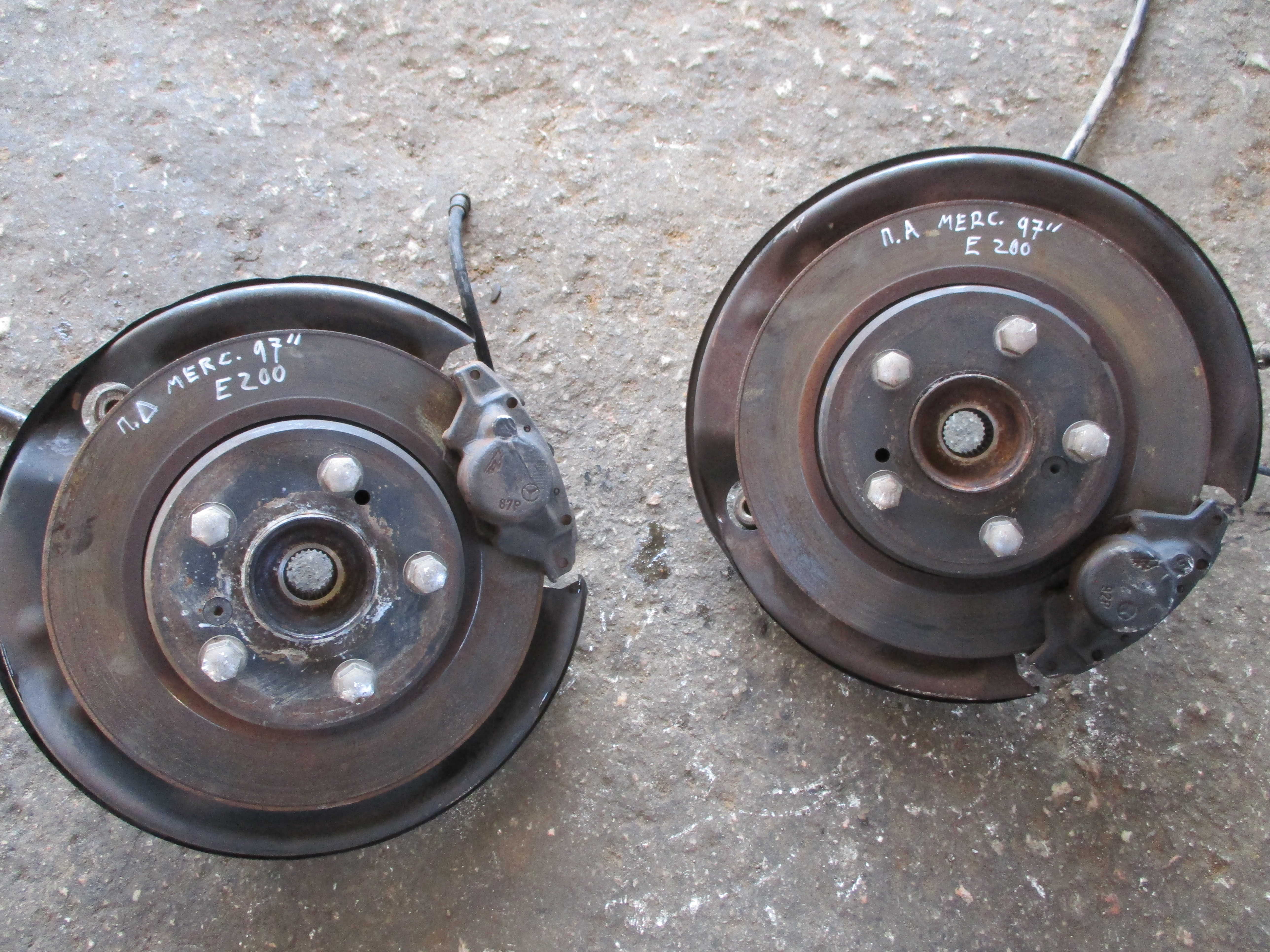 Ακραξόνια Μercedes E200 ’96