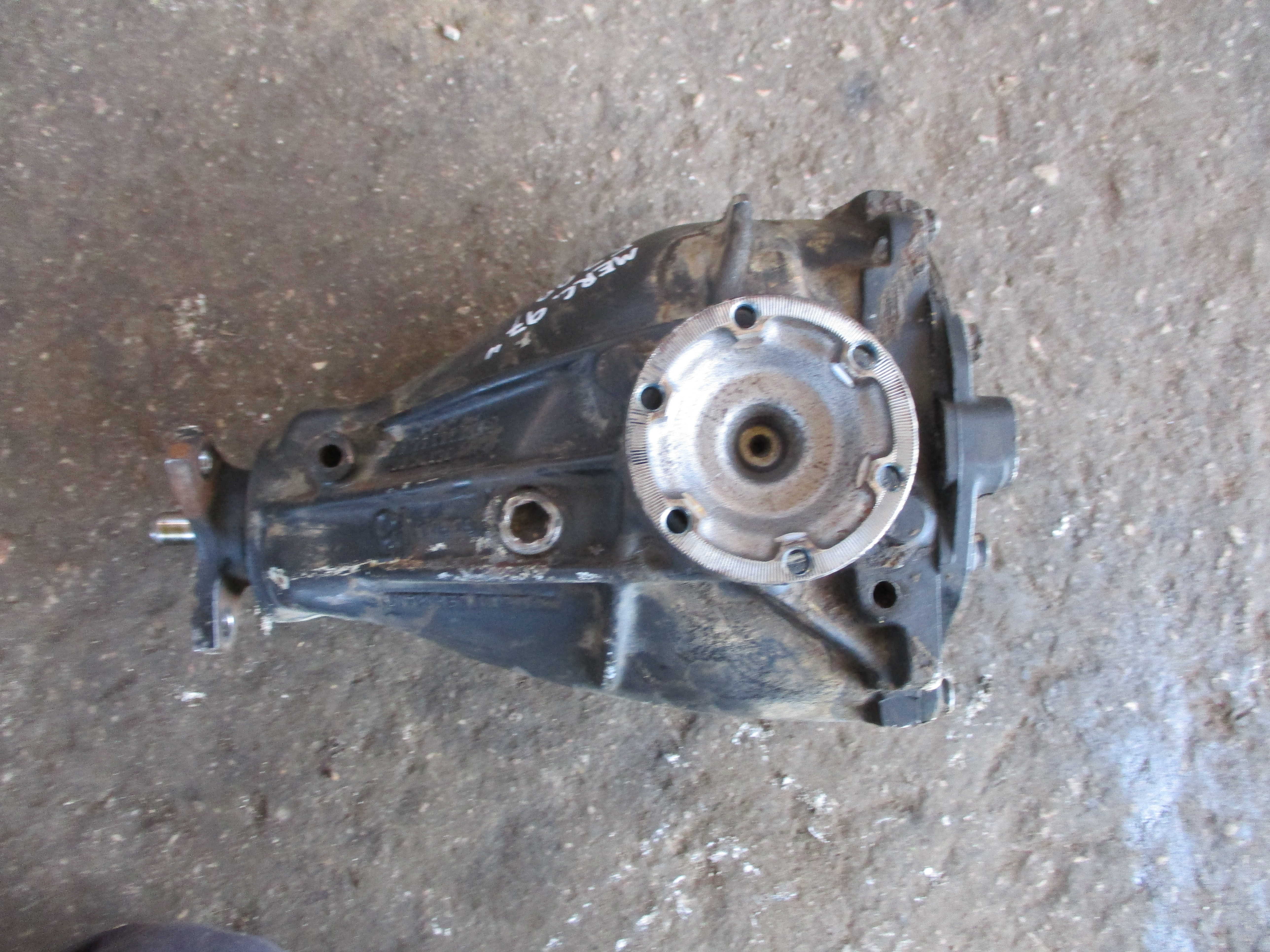 Διαφορικό Πίσω Μercedes E200 ’96 (R1243513008) (1243510605) (Βήμα 367)(Προσφορά 190 ευρώ)