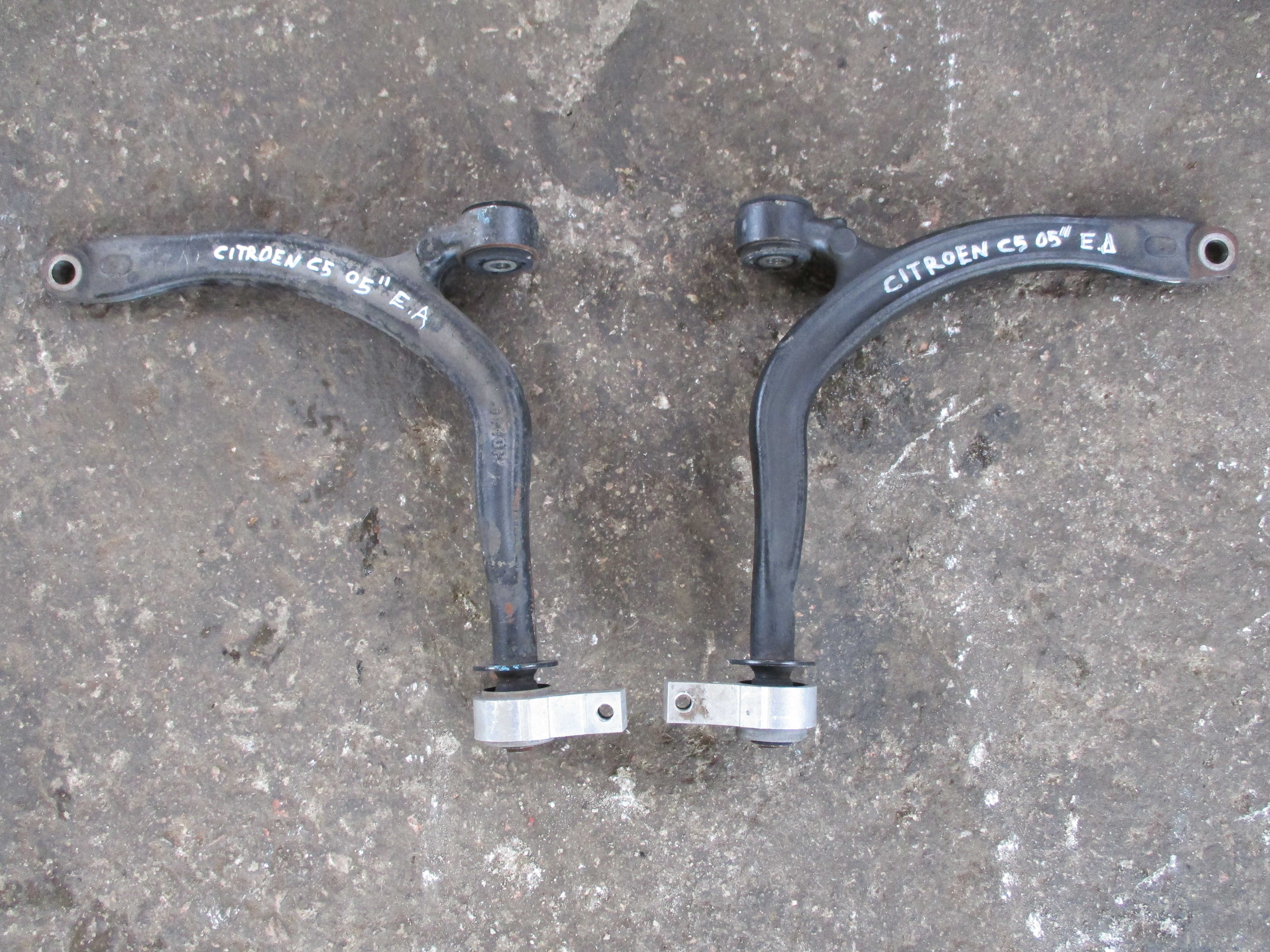 Ψαλίδια Citroen C5 ’05 Προσφορά.