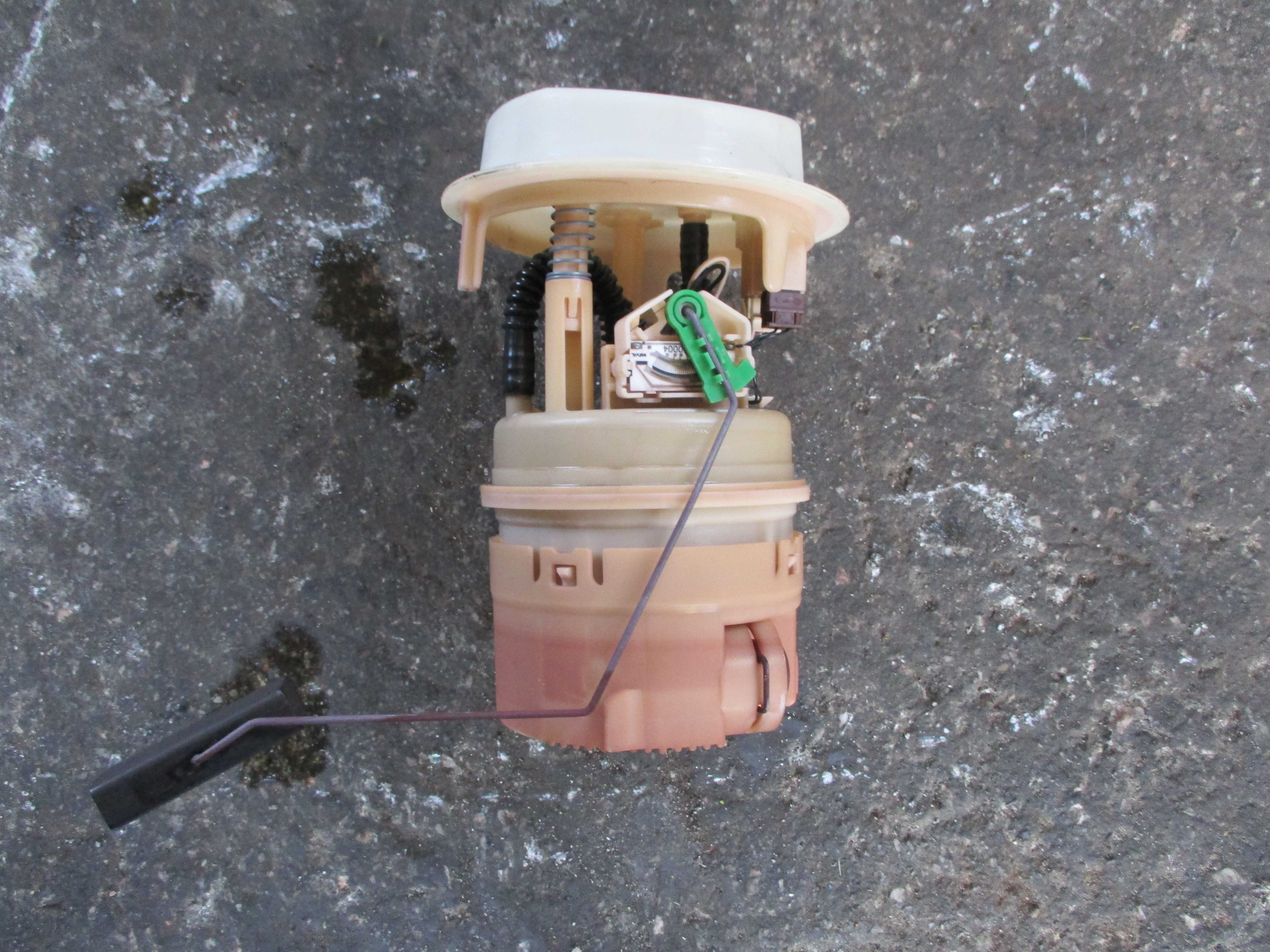 Αντλία Βενζίνης (9653973580) Citroen C5 ’05 Προσφορά.