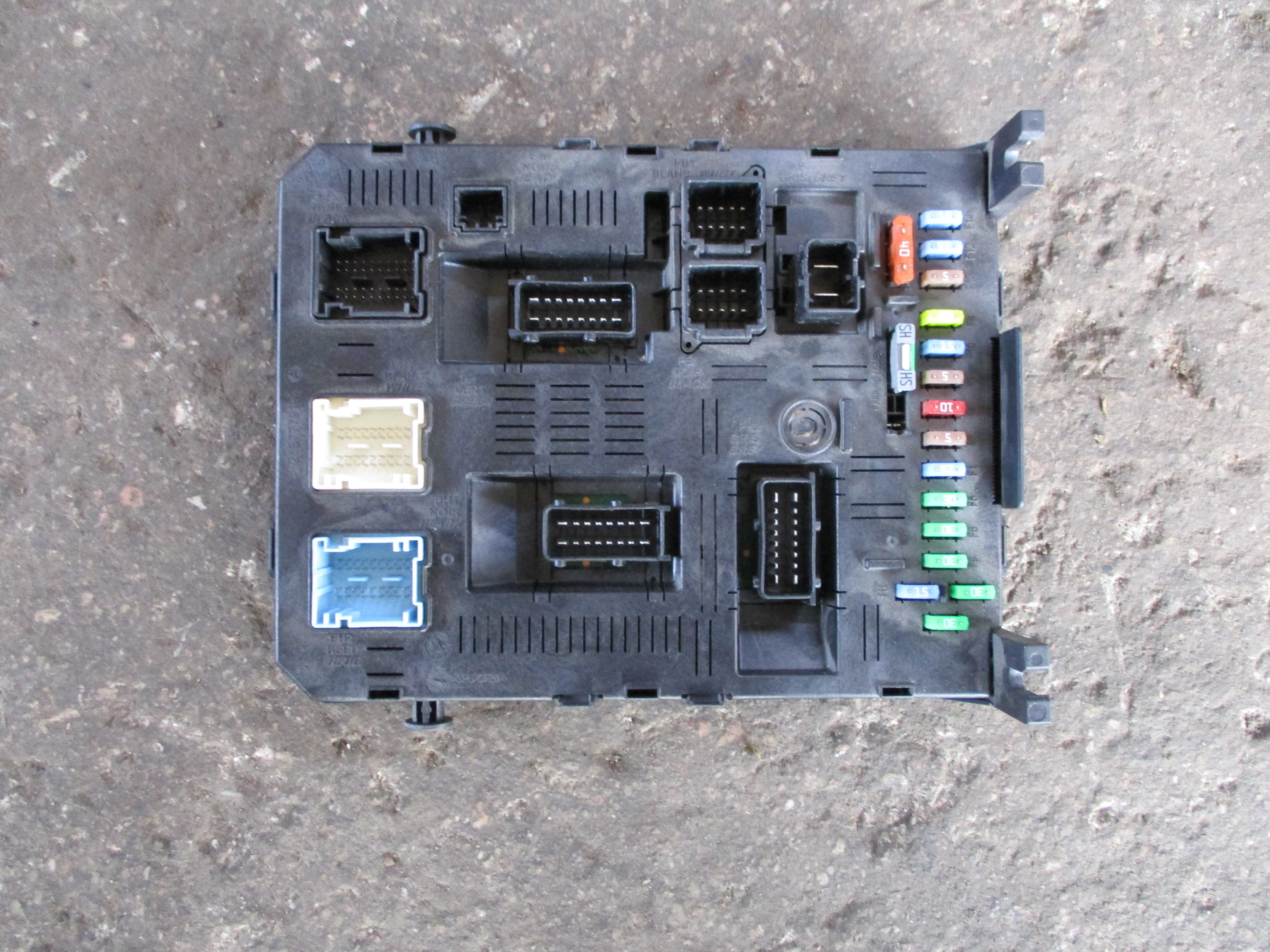 Ασφάλειες (216792320Α) Citroen C5 ’05