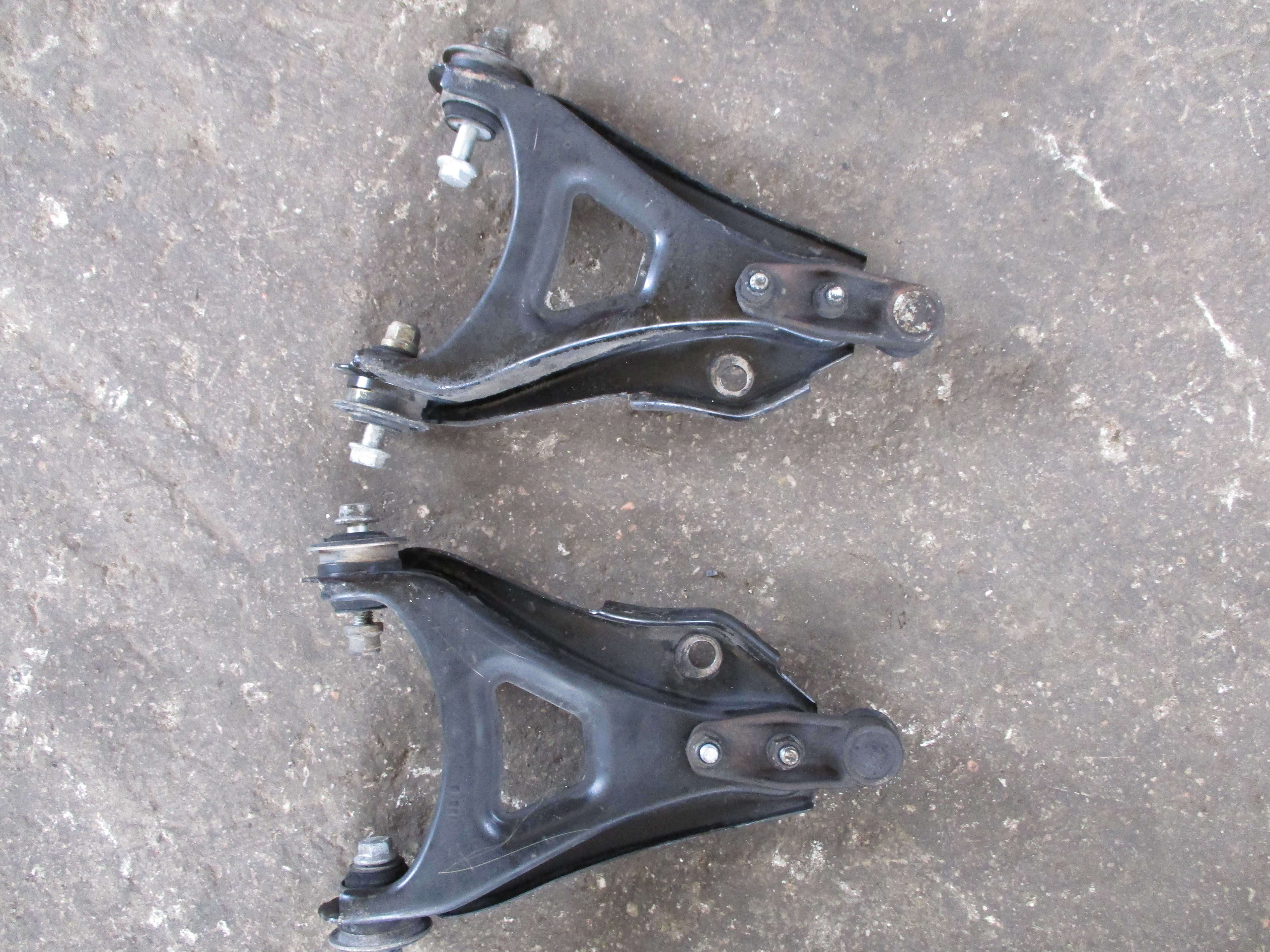 Ψαλίδια Renault Clio ’01 Προσφορά.
