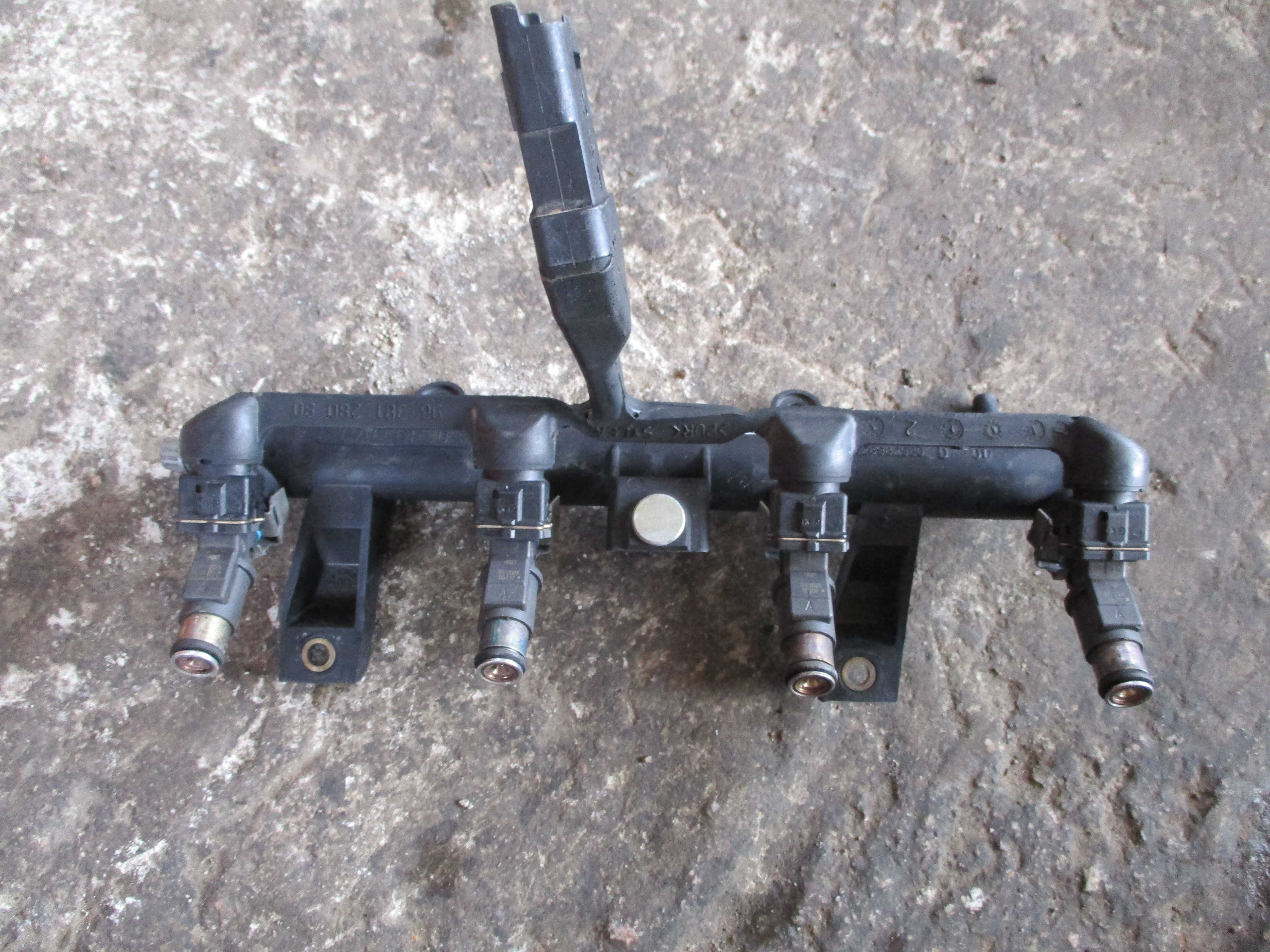 Μπεκιέρα Με Μπέκ ( 9628982980 , 9638128080 ) Peugeot 307 ’03 Προσφορά.