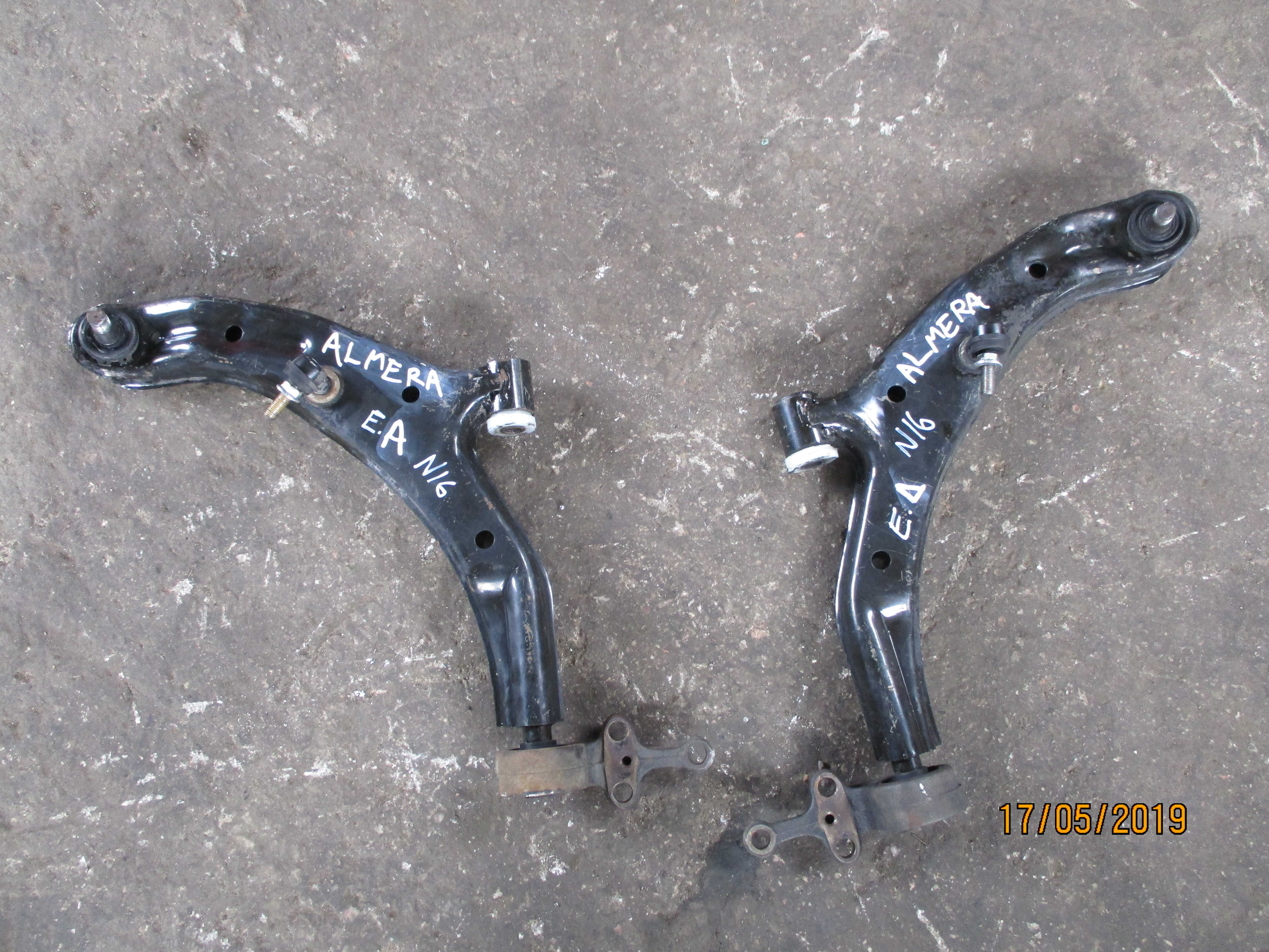 Ψαλίδια Nissan Almera N16 ’04 Προσφορά.