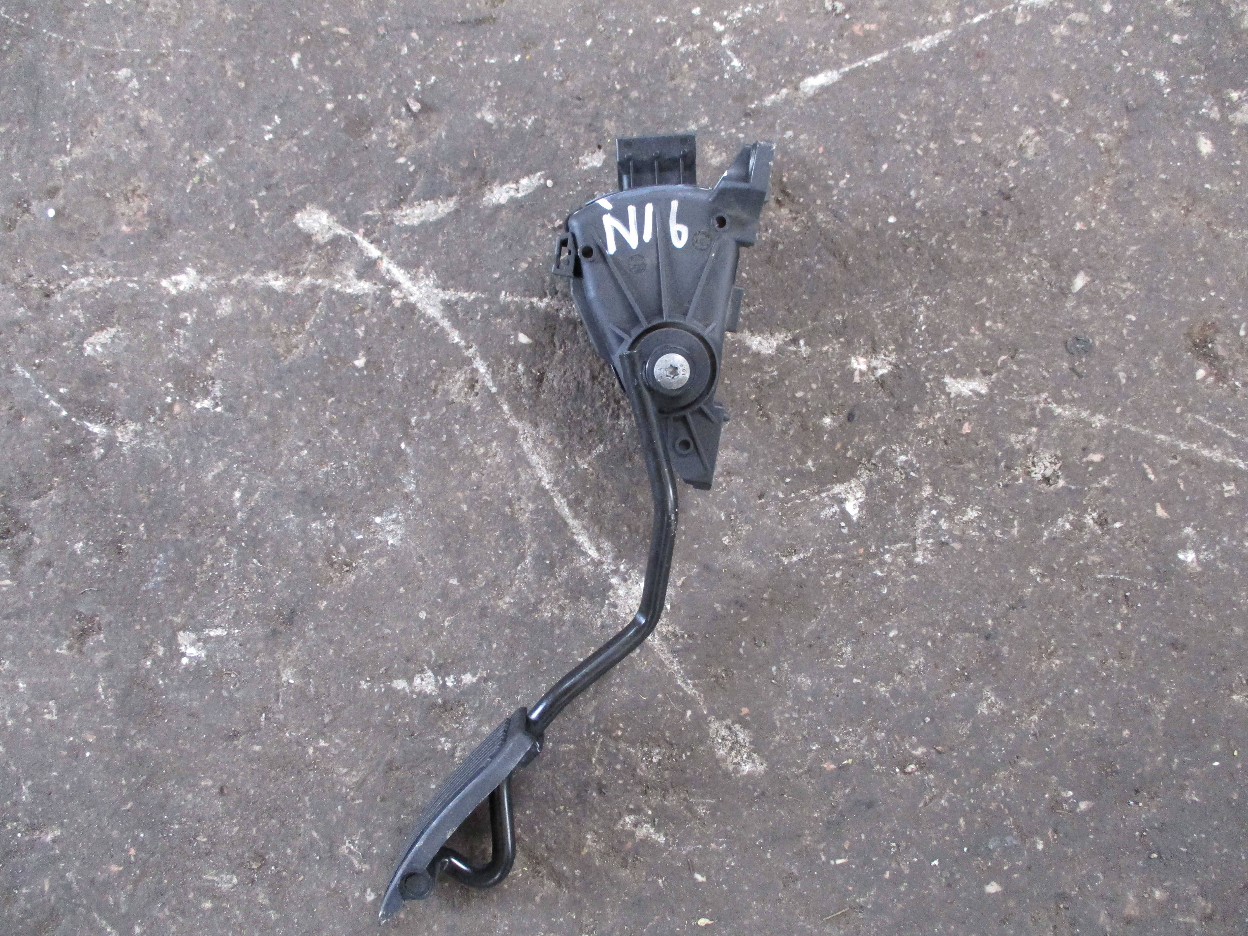 Πεντάλ γκαζιού (1800AU410) Nissan Almera N16 ’04