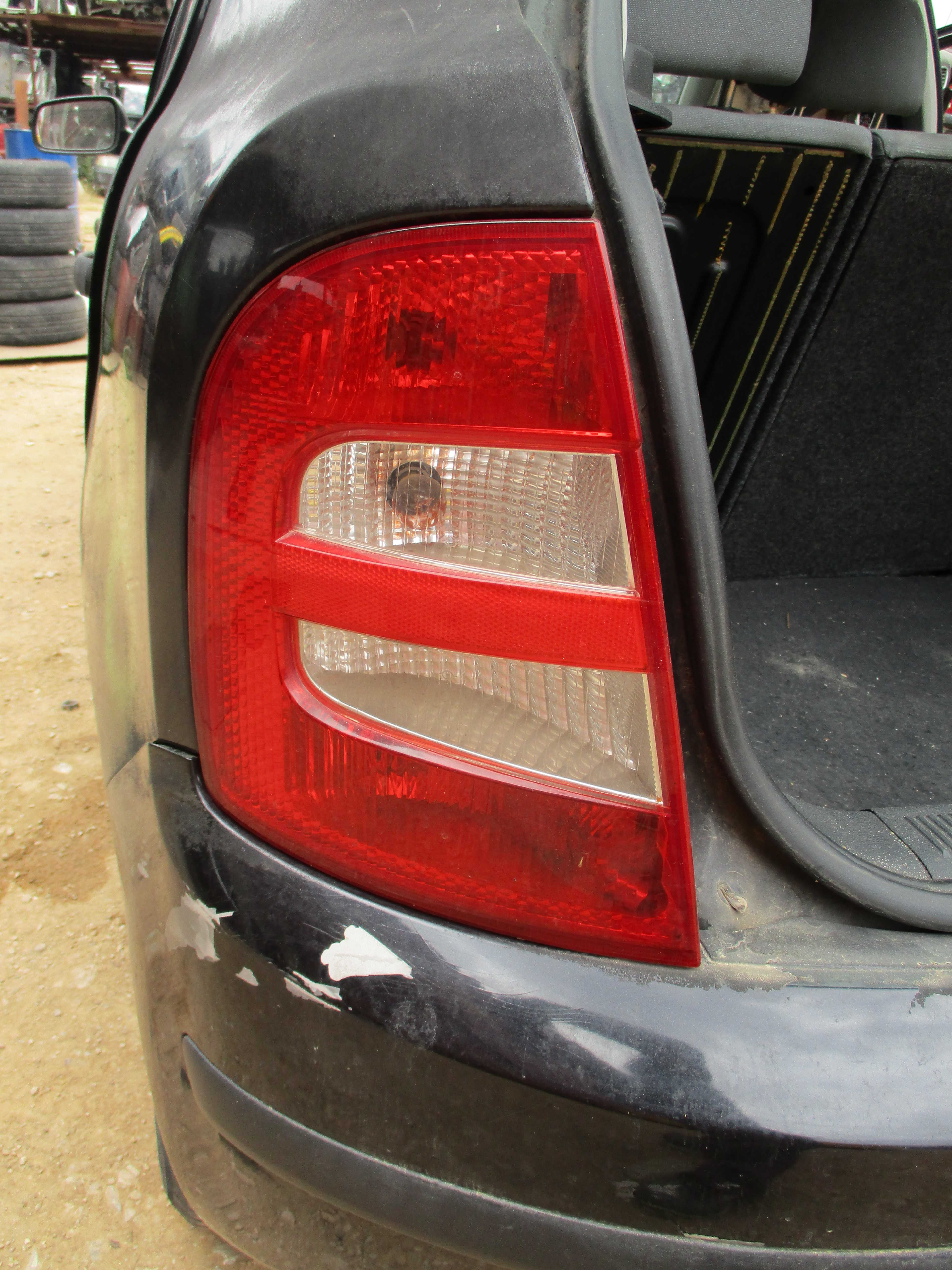 Φανάρια Πίσω Skoda Fabia ’01 Προσφορά.