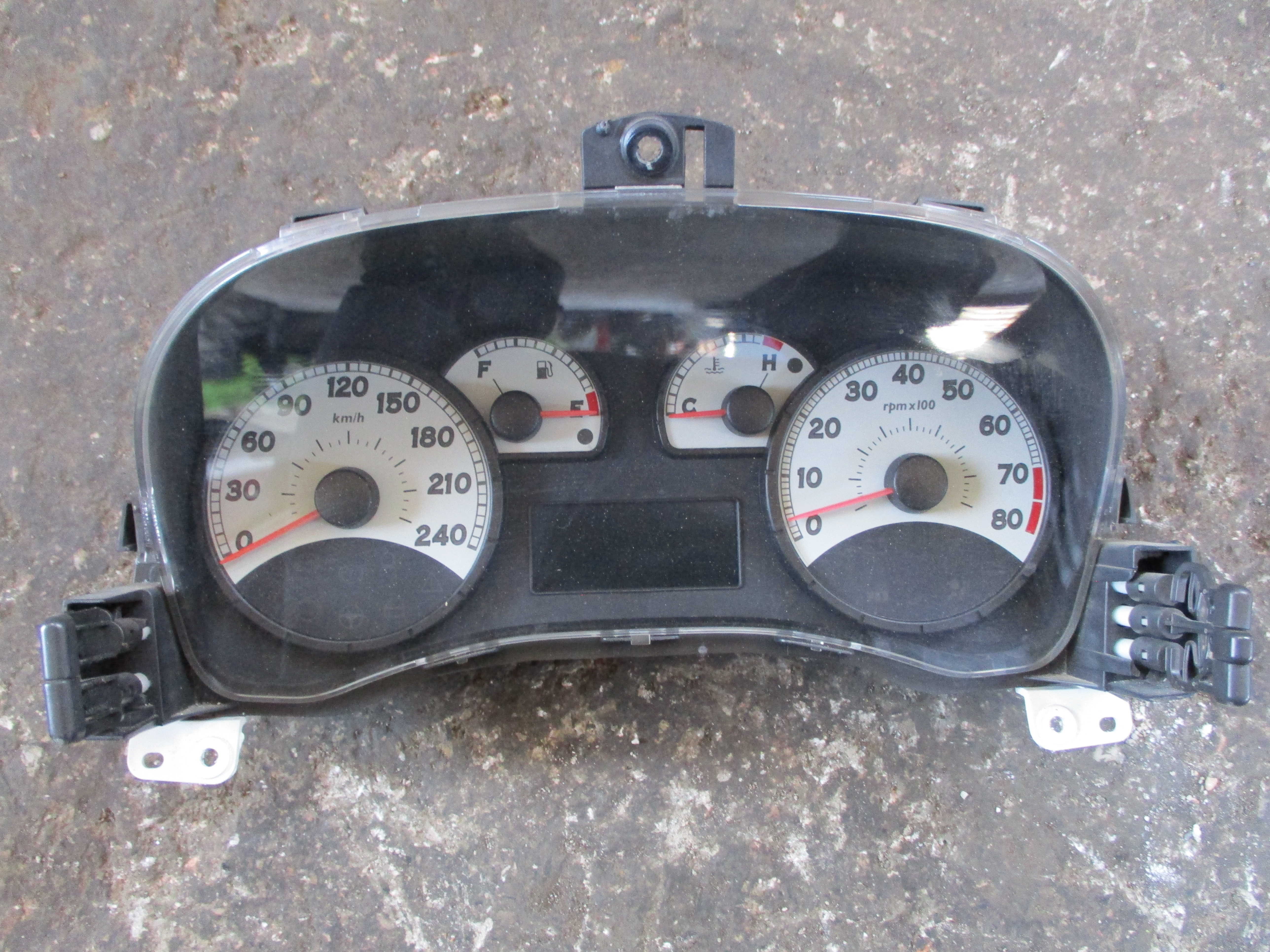 Κοντέρ ( 46833397 , 55500046010 ) Fiat Punto ’03 Προσφορά.