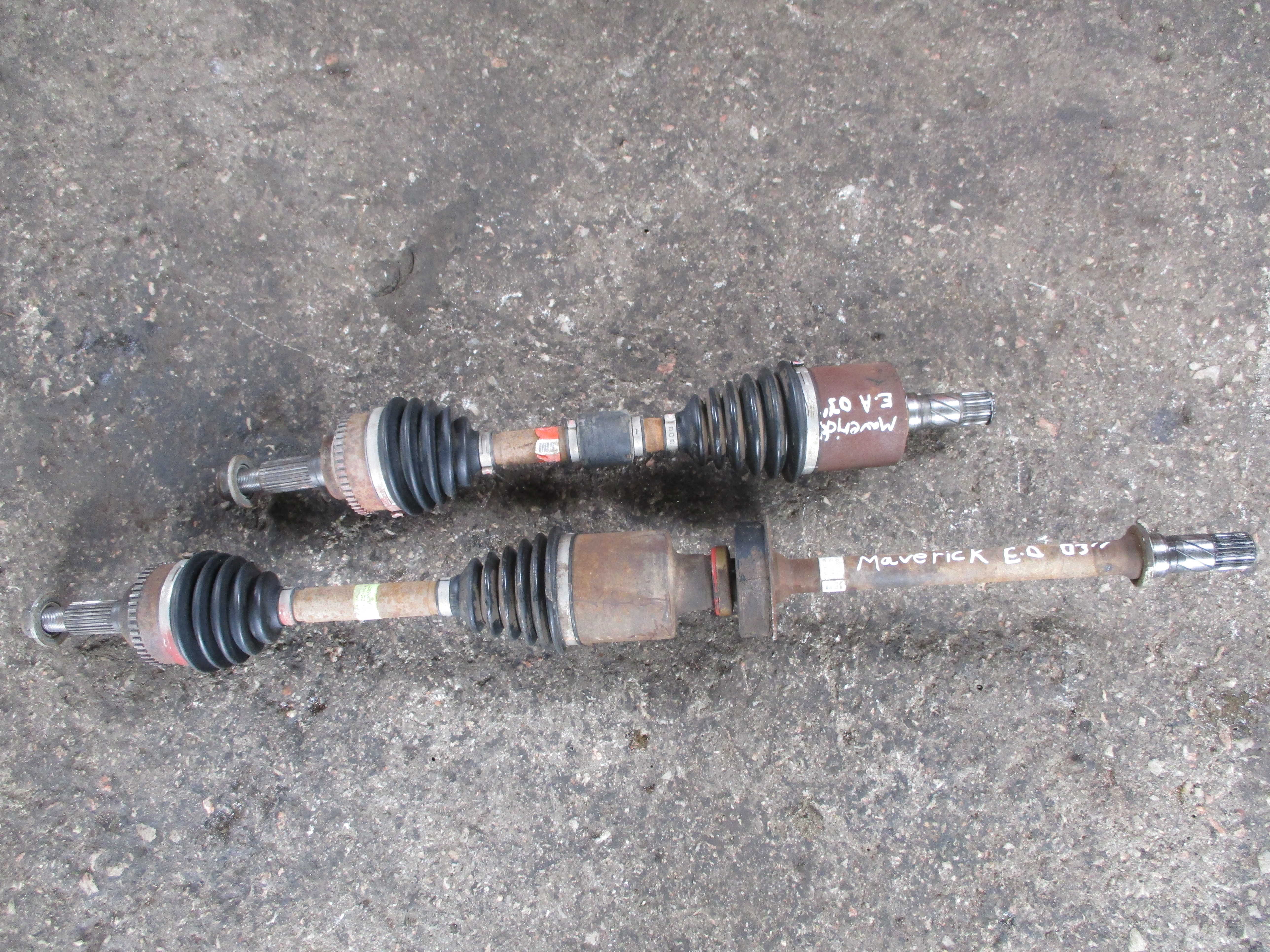 Ημιαξόνιο Αριστερό-Δεξί Ford Maverick ’03 2000cc Προσφορά.