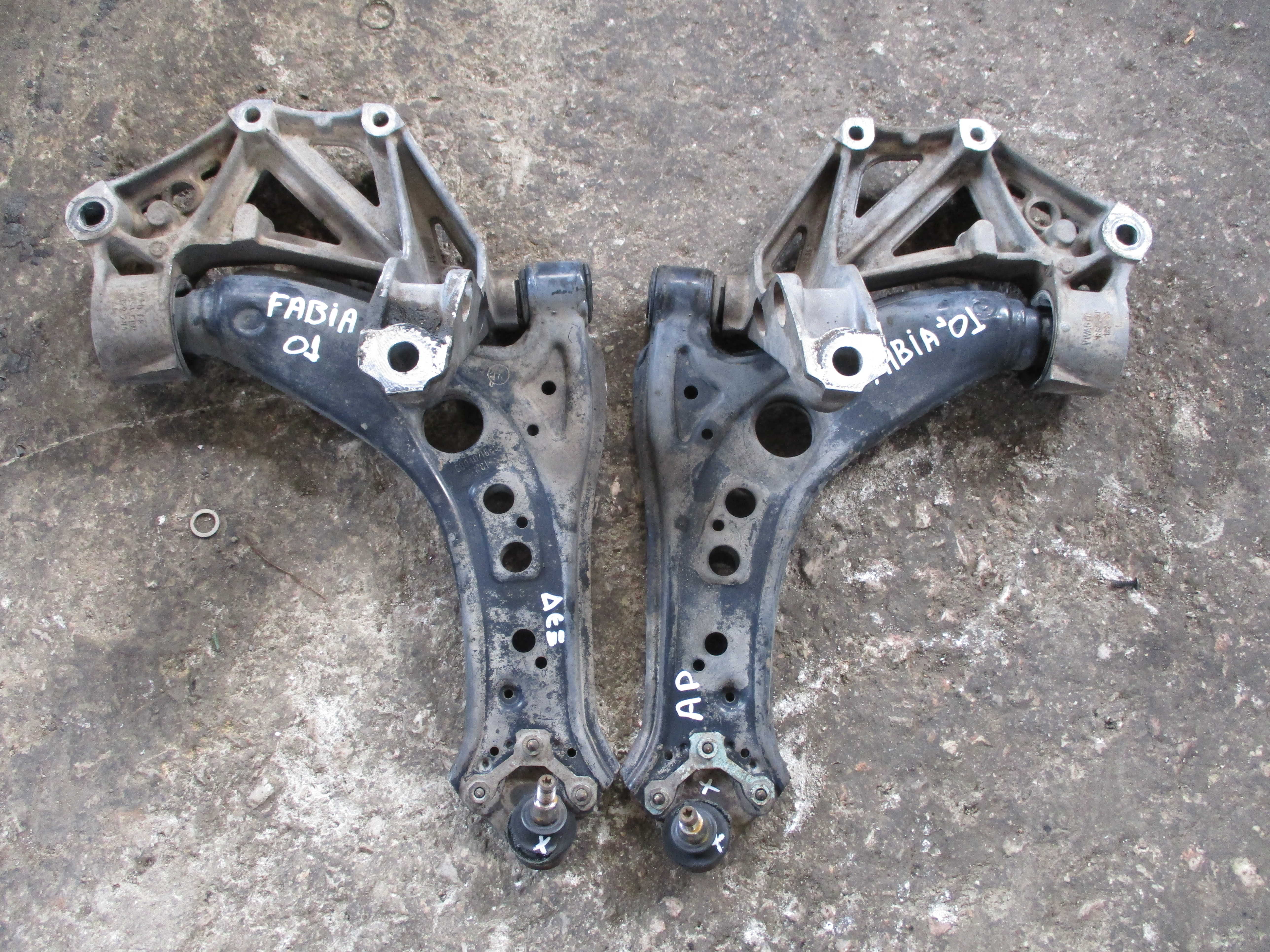 Ψαλίδια Skoda Fabia ’01 Προσφορά.