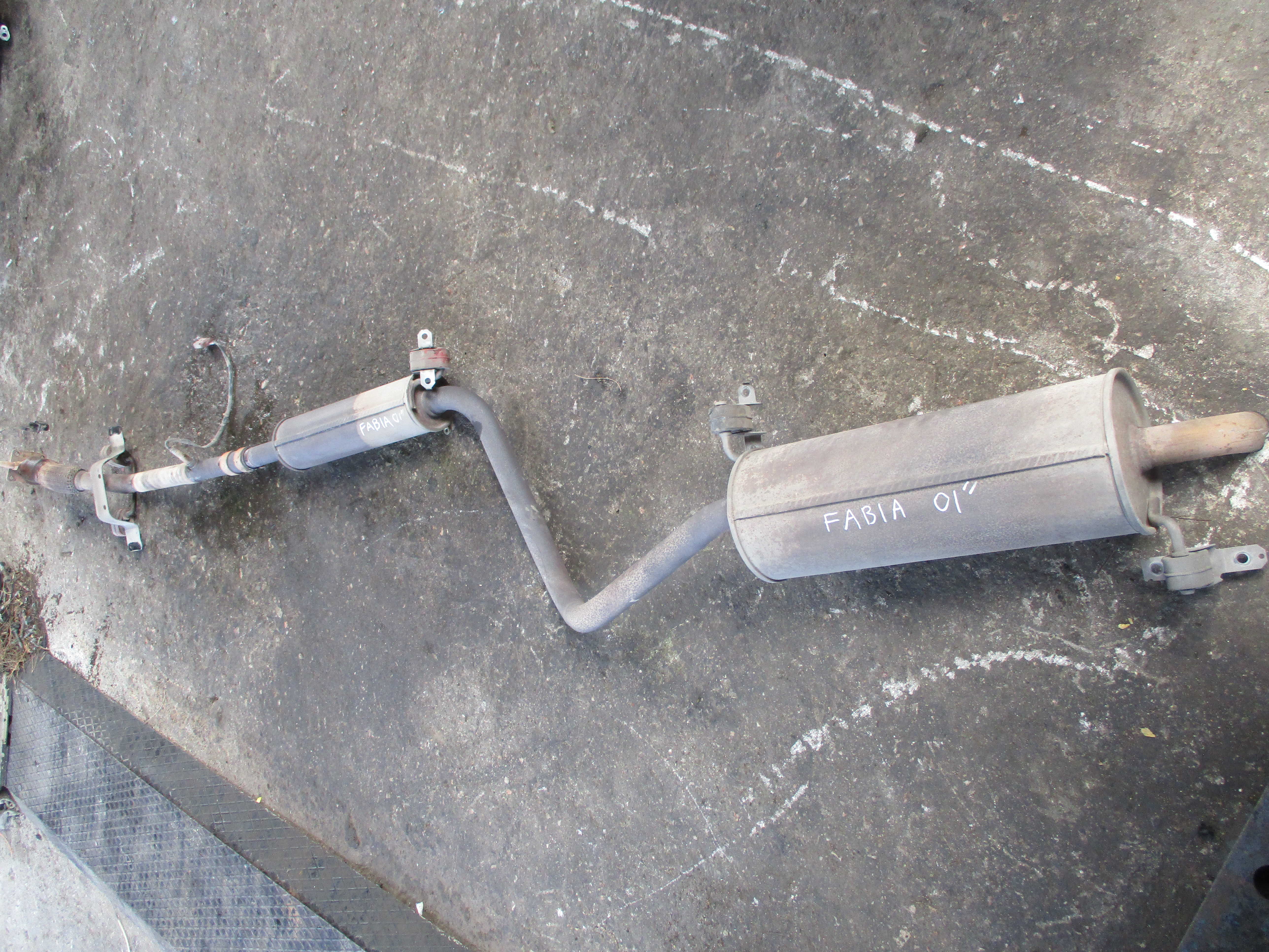 Εξάτμιση σετ Skoda Fabia ’01