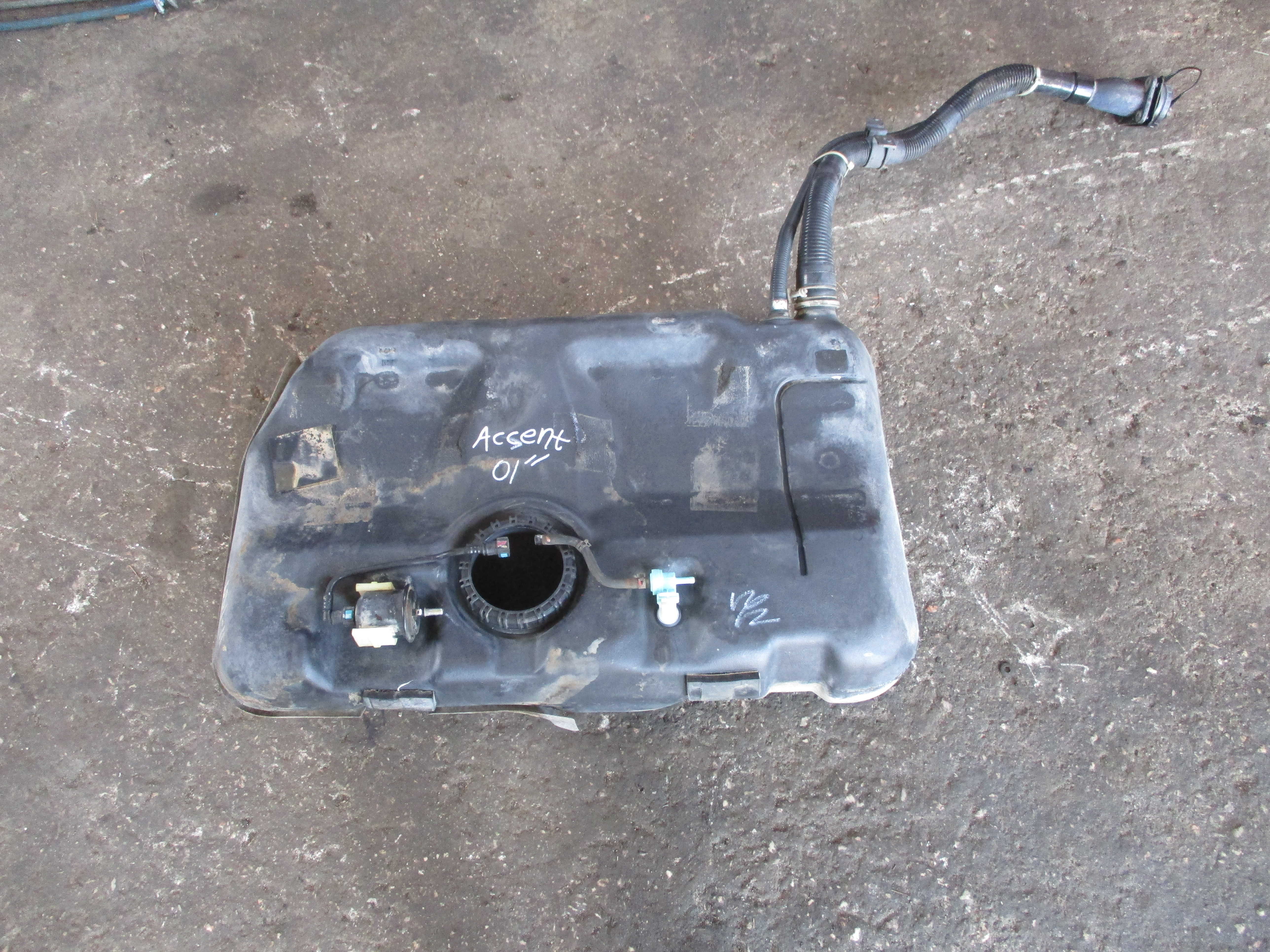 Ρεζερβουάρ Hyundai Accent ’01 Προσφορά!