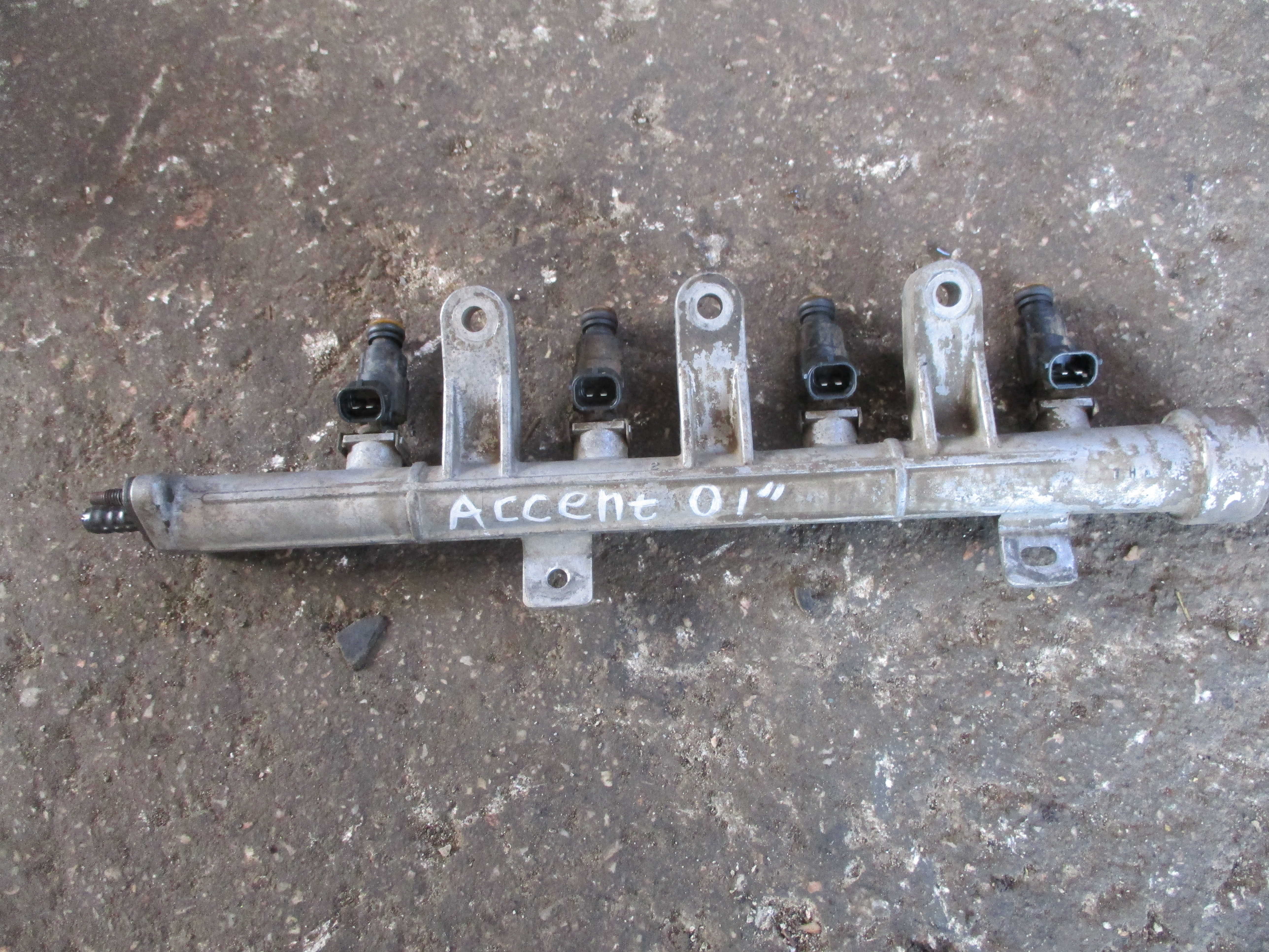 Μπεκιέρα Με Μπέκ Hyundai Accent ’01 Προσφορά.