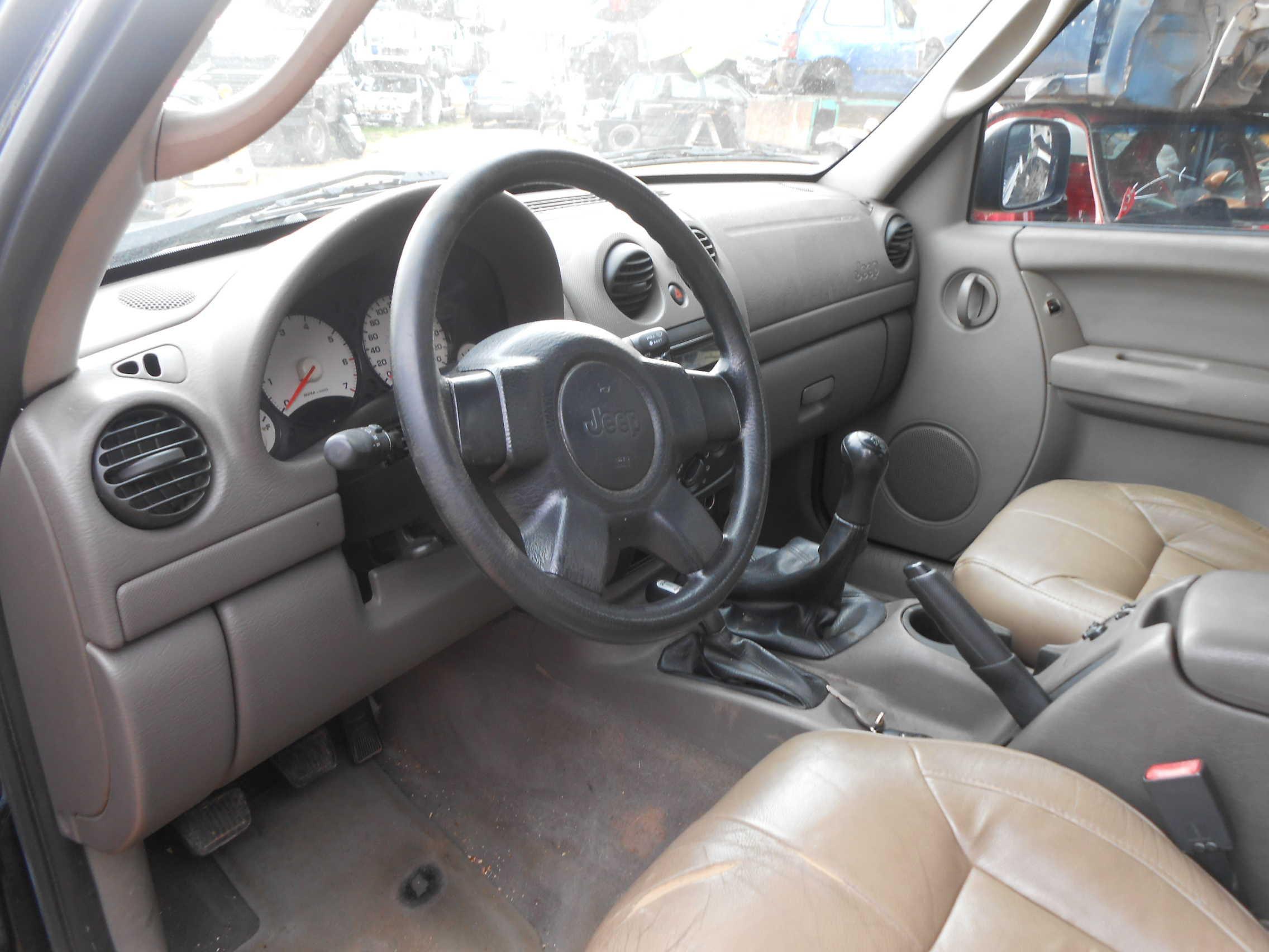 Κολώνα τιμονιού Jeep Cherokee KJ ’03.