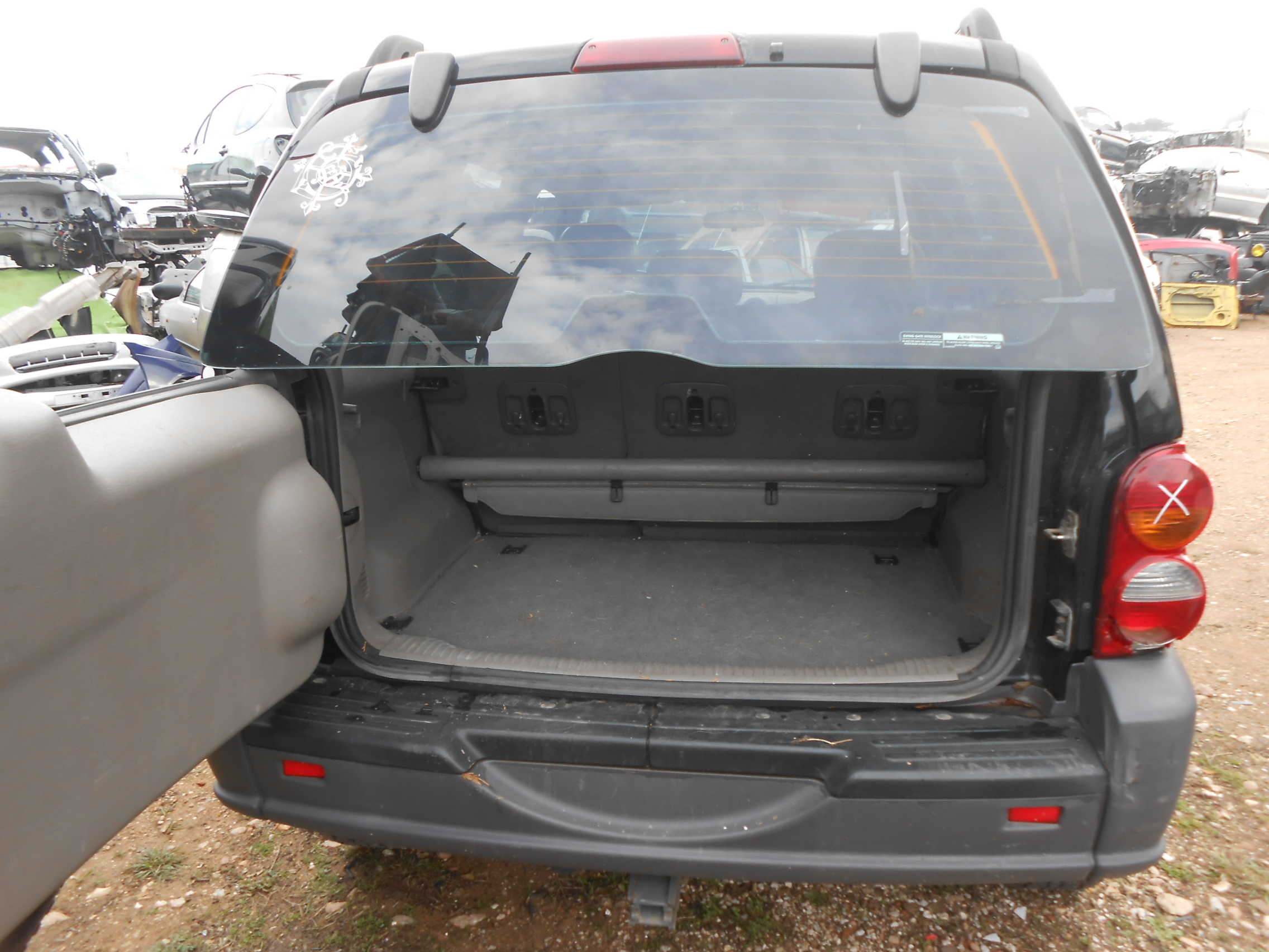 Αμορτισέρ Τζαμόπορτας Jeep Cherokee KJ ’03 Προσφορά.
