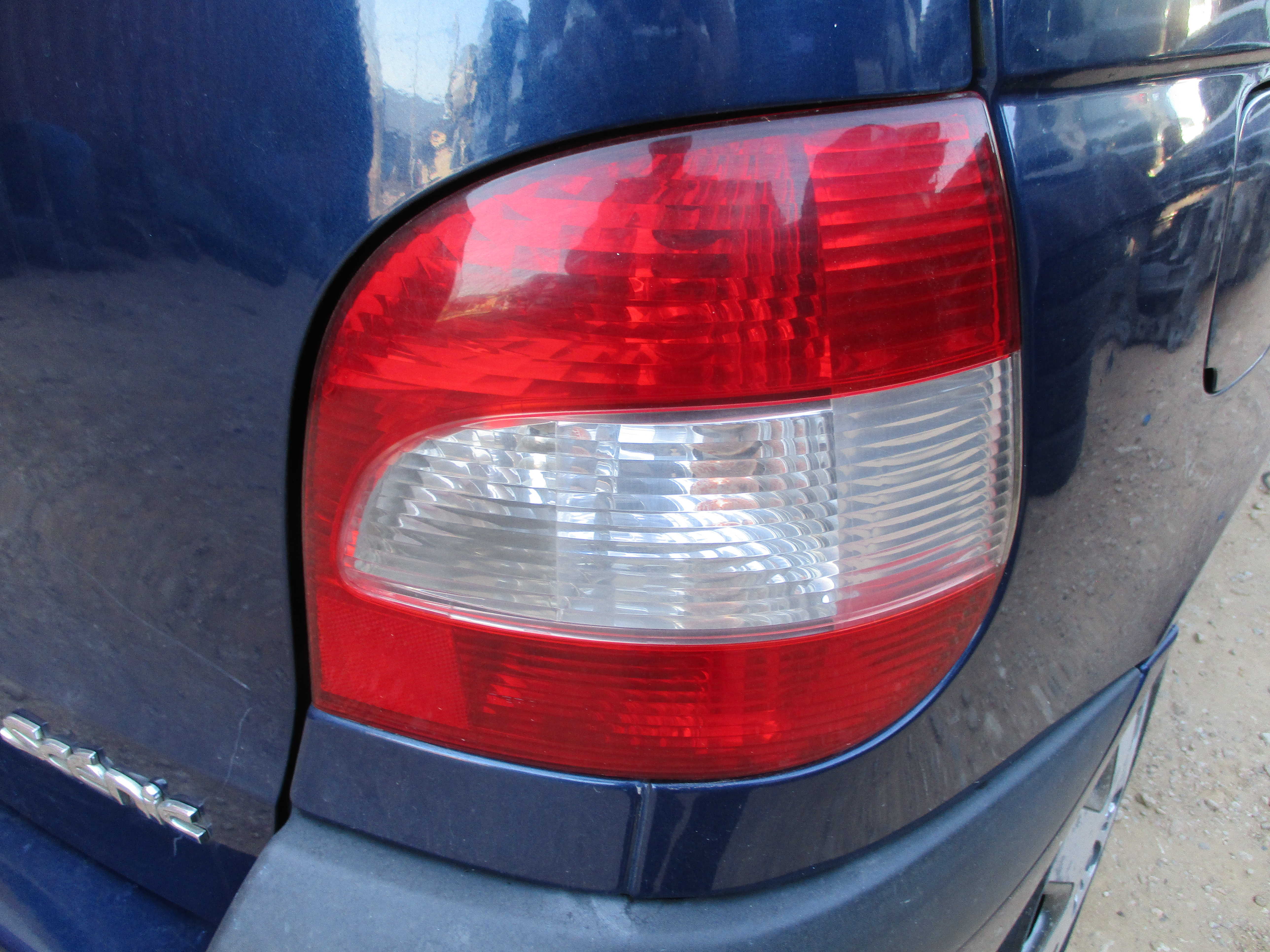 Φανάρια Πίσω Renault Scenic ’01 Προσφορά.