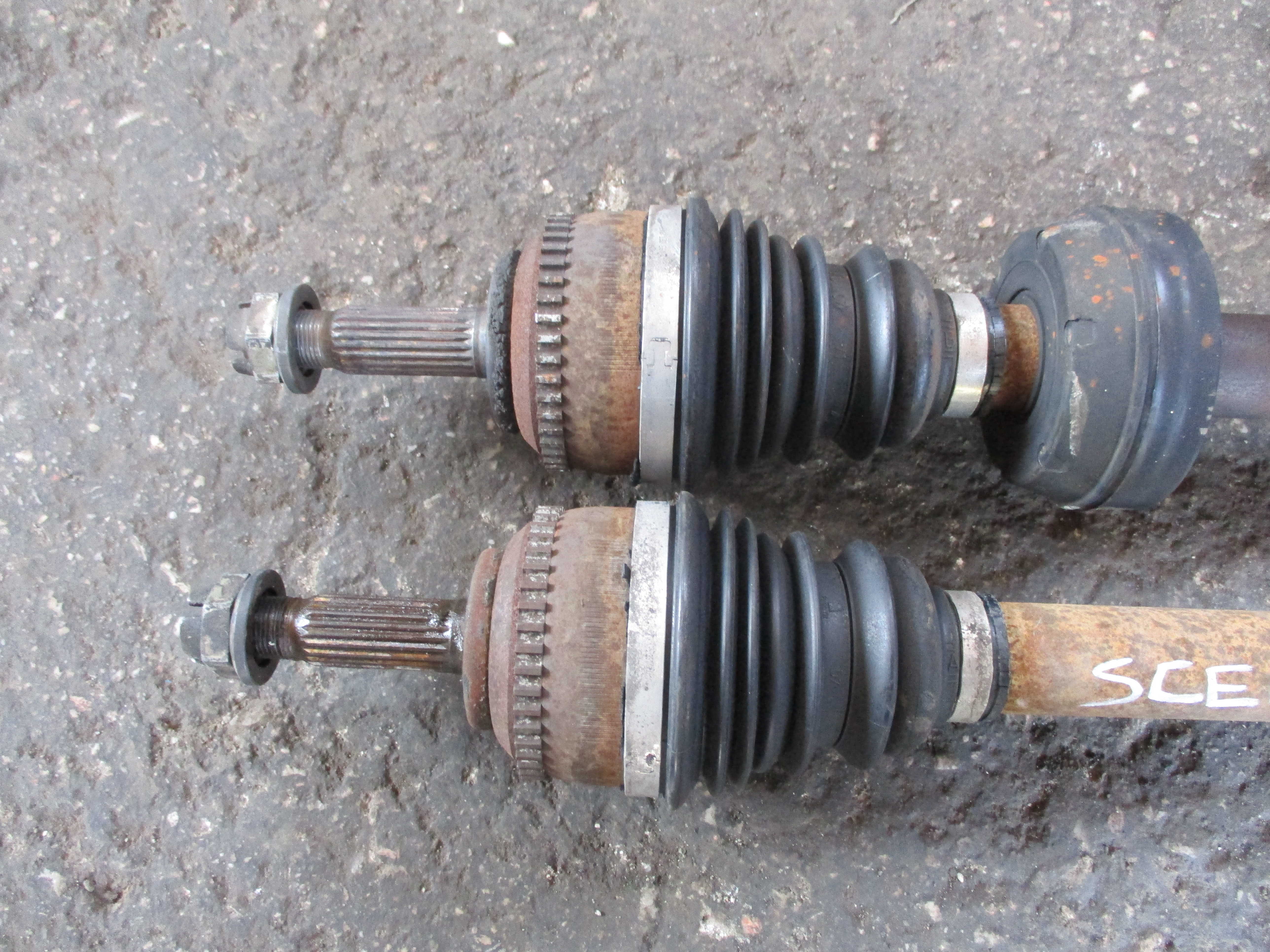 Ημιαξόνια Renault Scenic ’01.