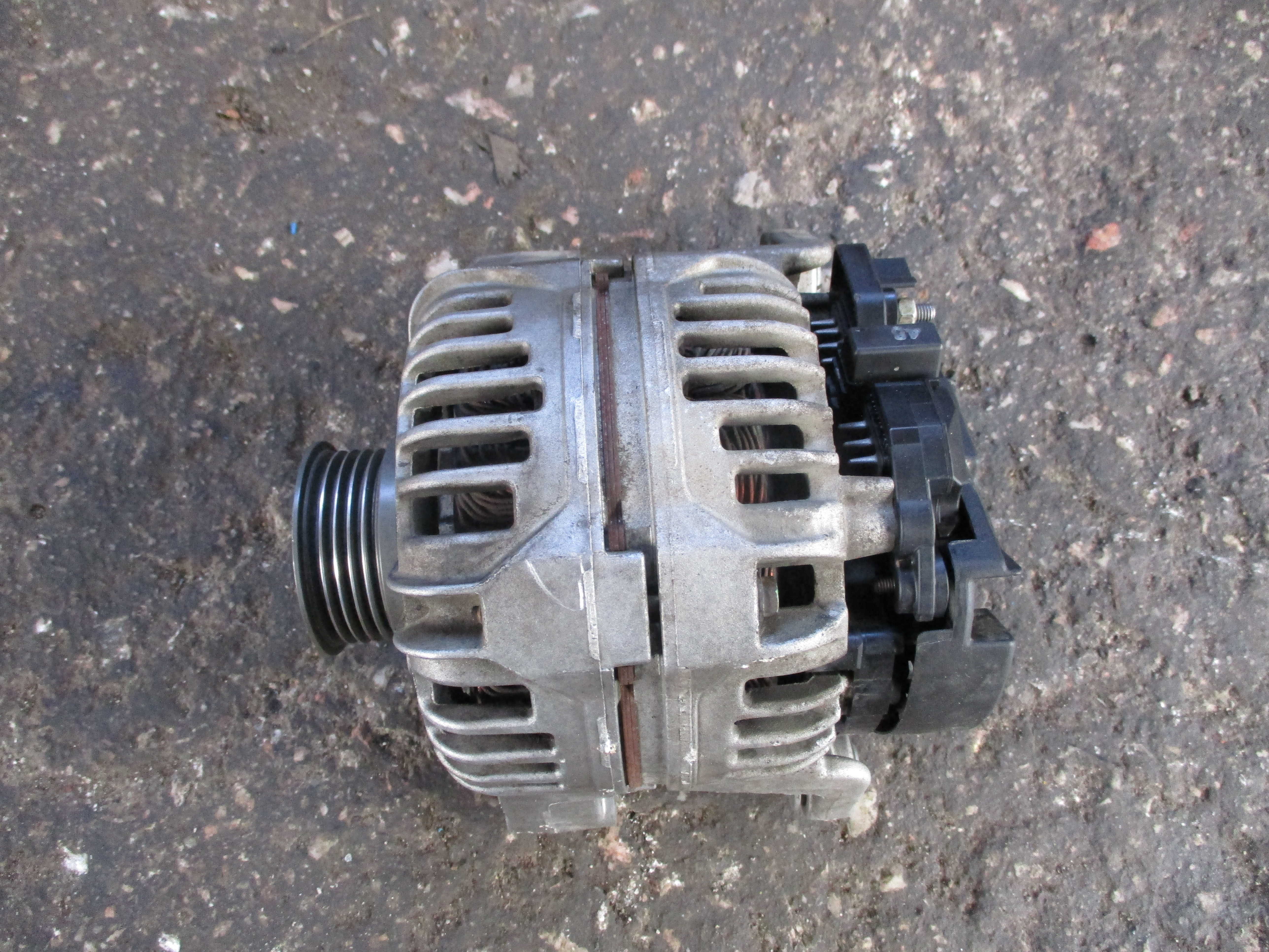 Δυναμό Opel Corsa C ’03.
