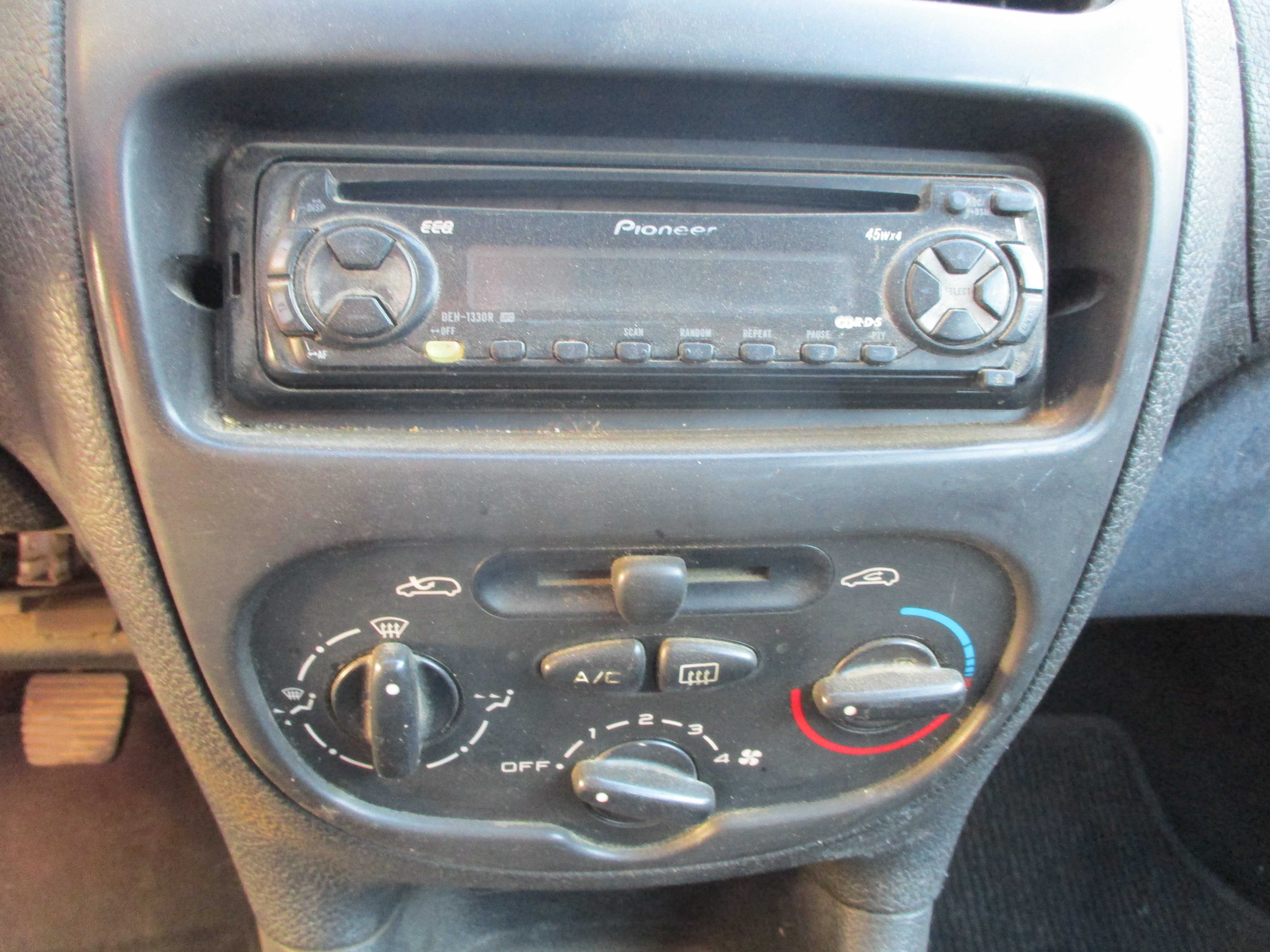 Λεβιές Ταχυτήτων peugeot 206 ’01 Προσφορά.