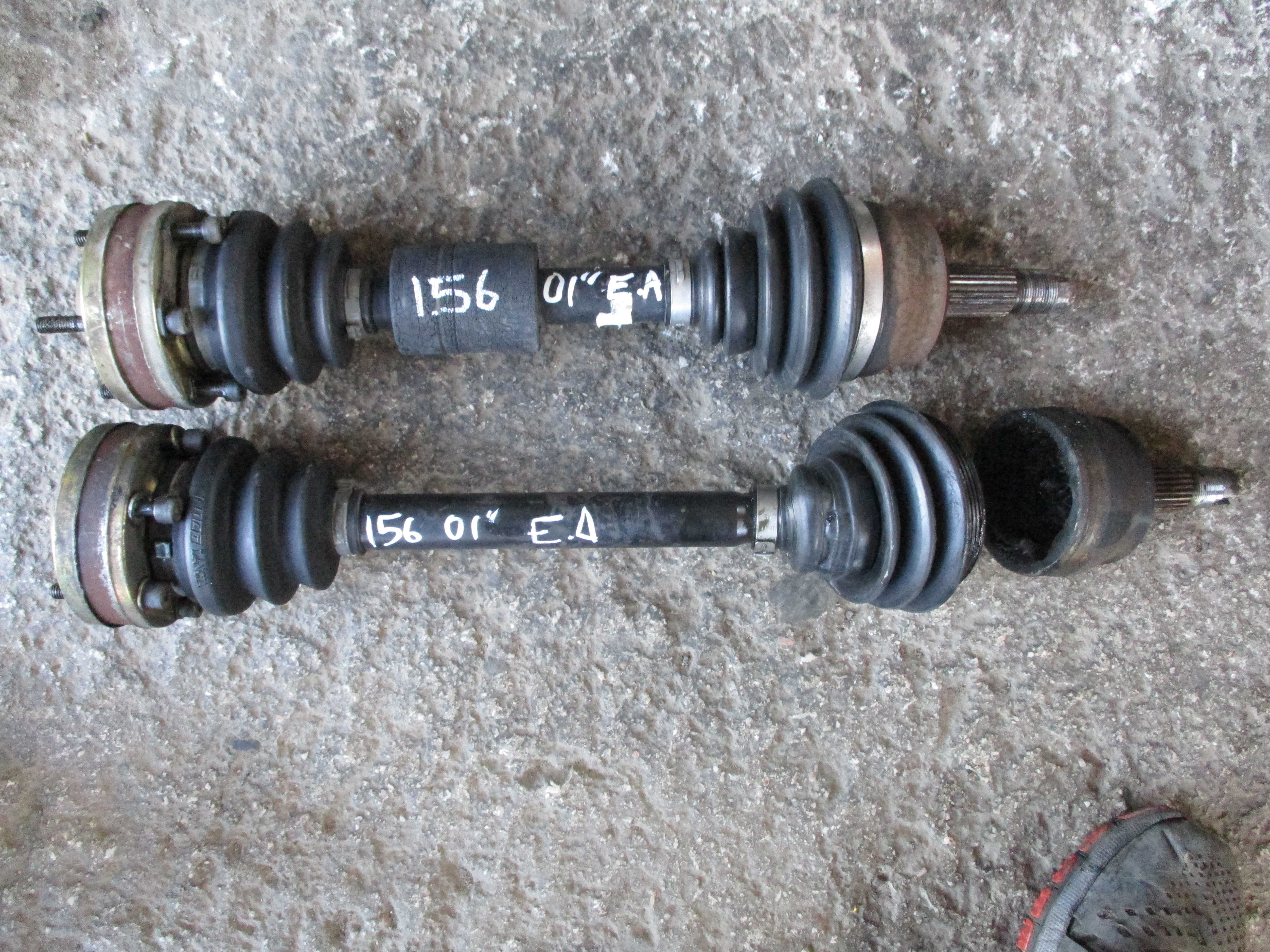 Ημιαξόνιο Αριστερό-Δεξί Alfa Romeo 156 ’01 Προσφορά.