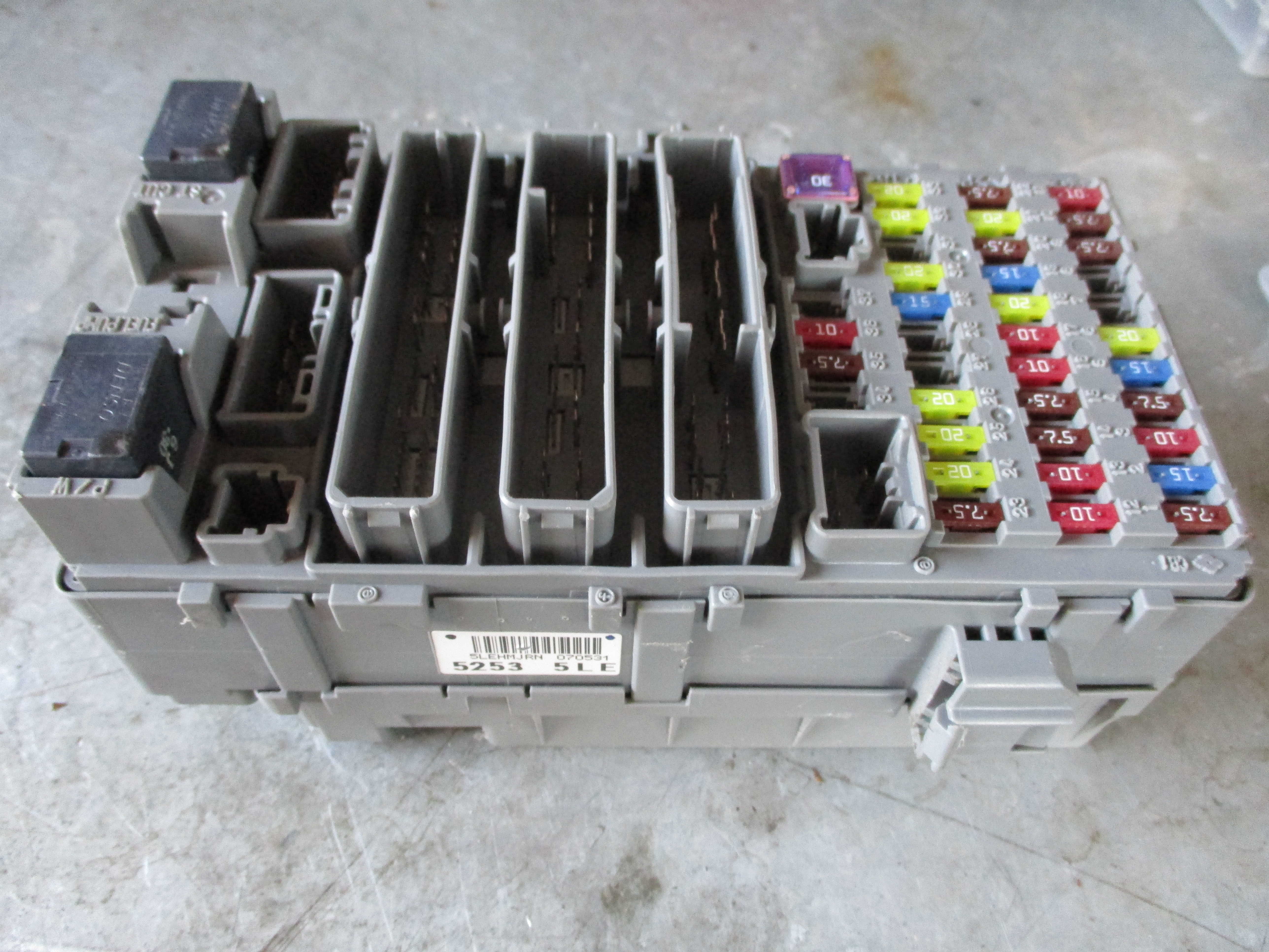 Ασφαλειοθήκη ( SNB-G332 , 52535LE ) Honda Civic ’07 Hybrid Προσφορά.