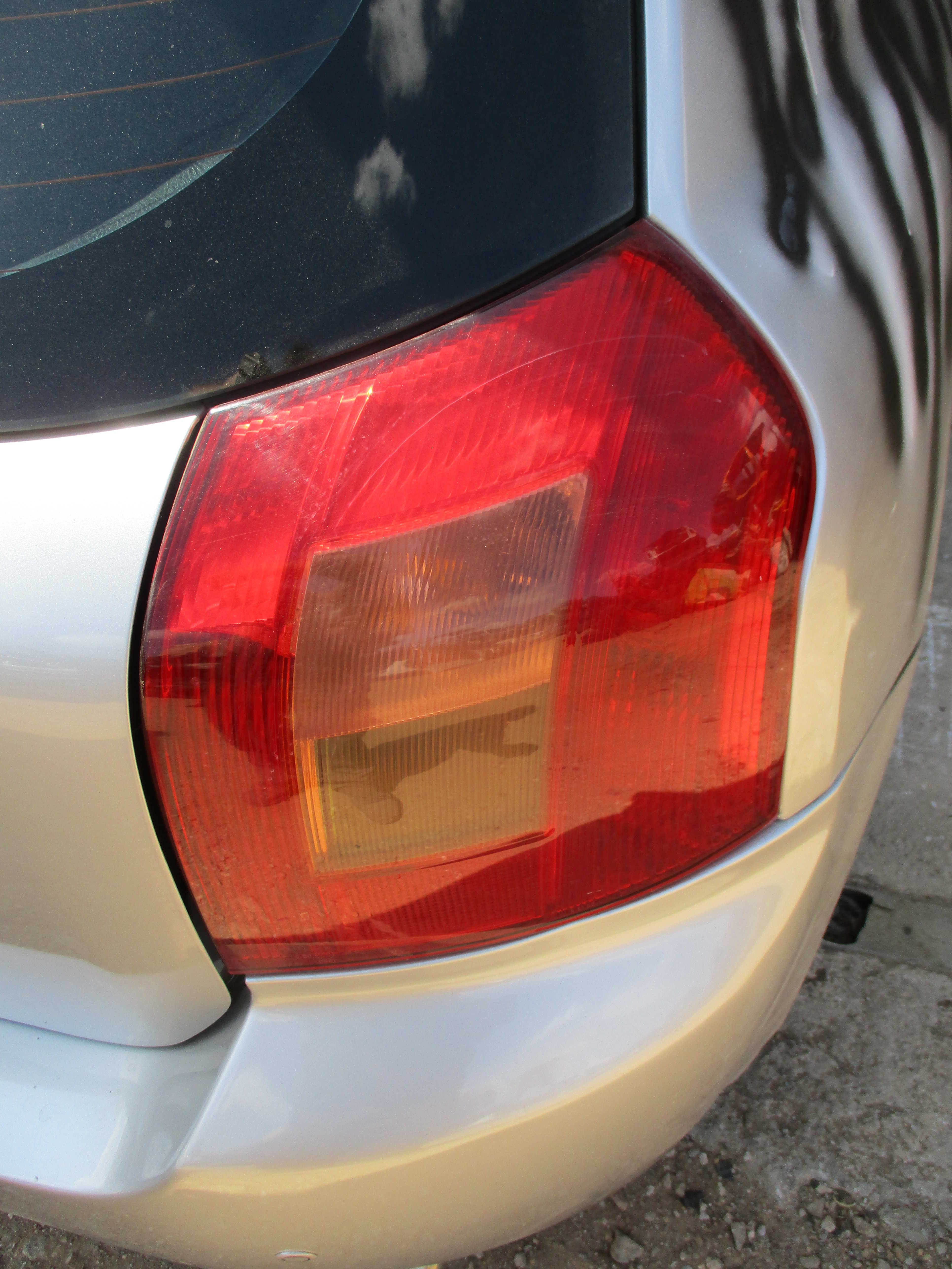 Φανάρια Πίσω Toyota Corolla ’02 Προσφορά.