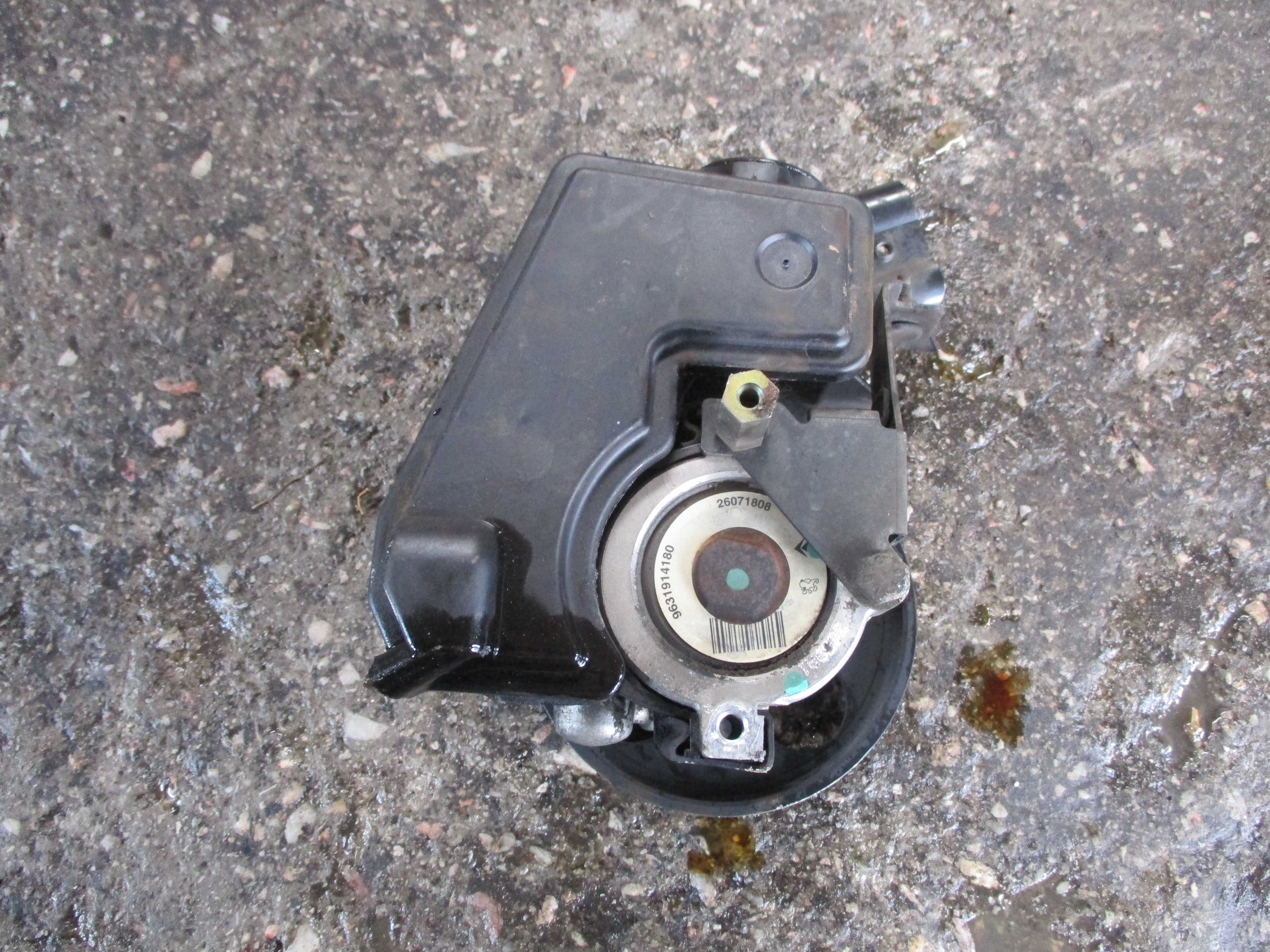 Αντλία Υδραυλικού Τιμονιού Citroen Xsara Picasso ’05 Προσφορά.