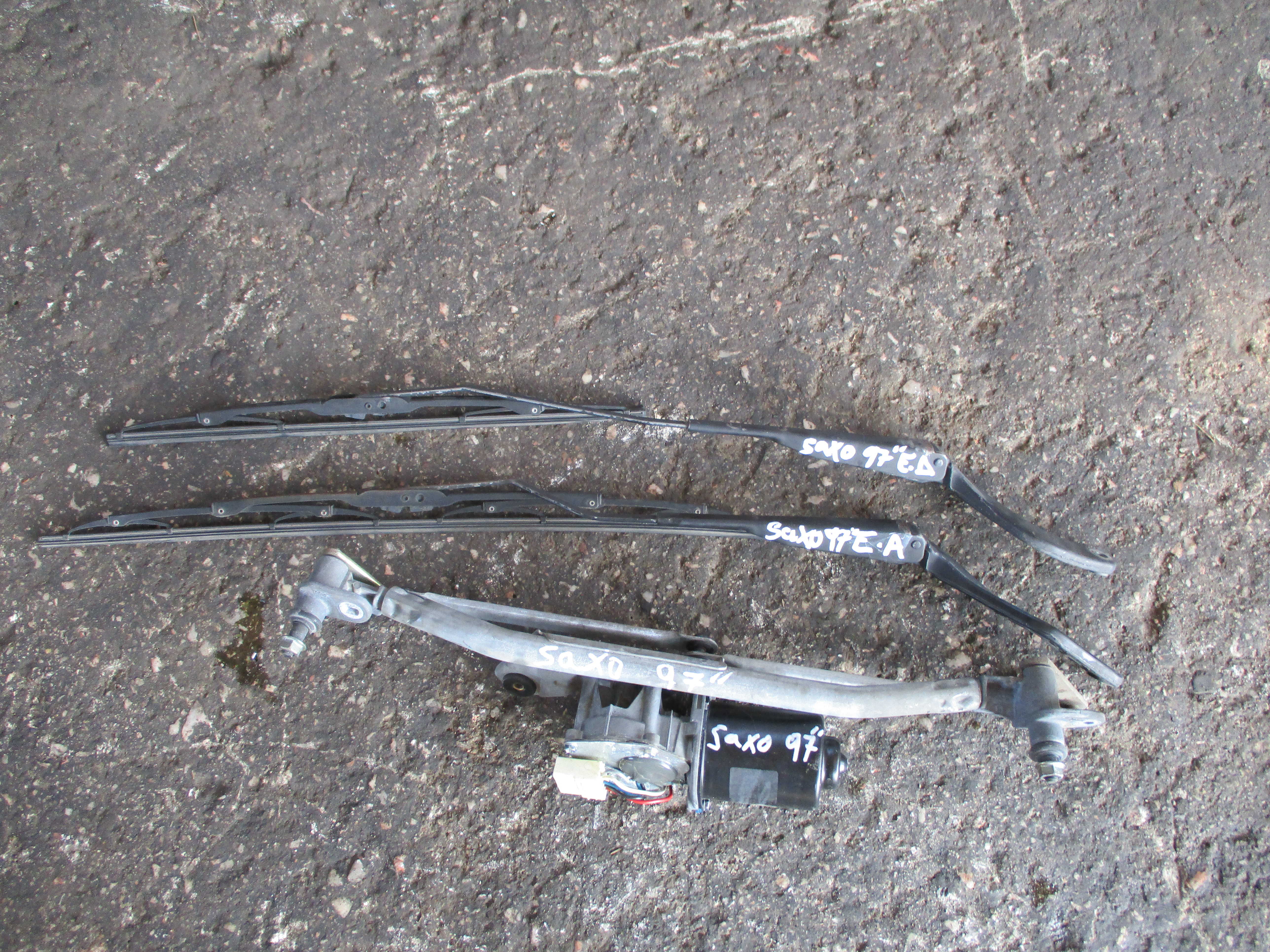 Υαλοκαθαριστήρες Σετ Κομπλέ Citroen Saxo ’99 Προσφορά.