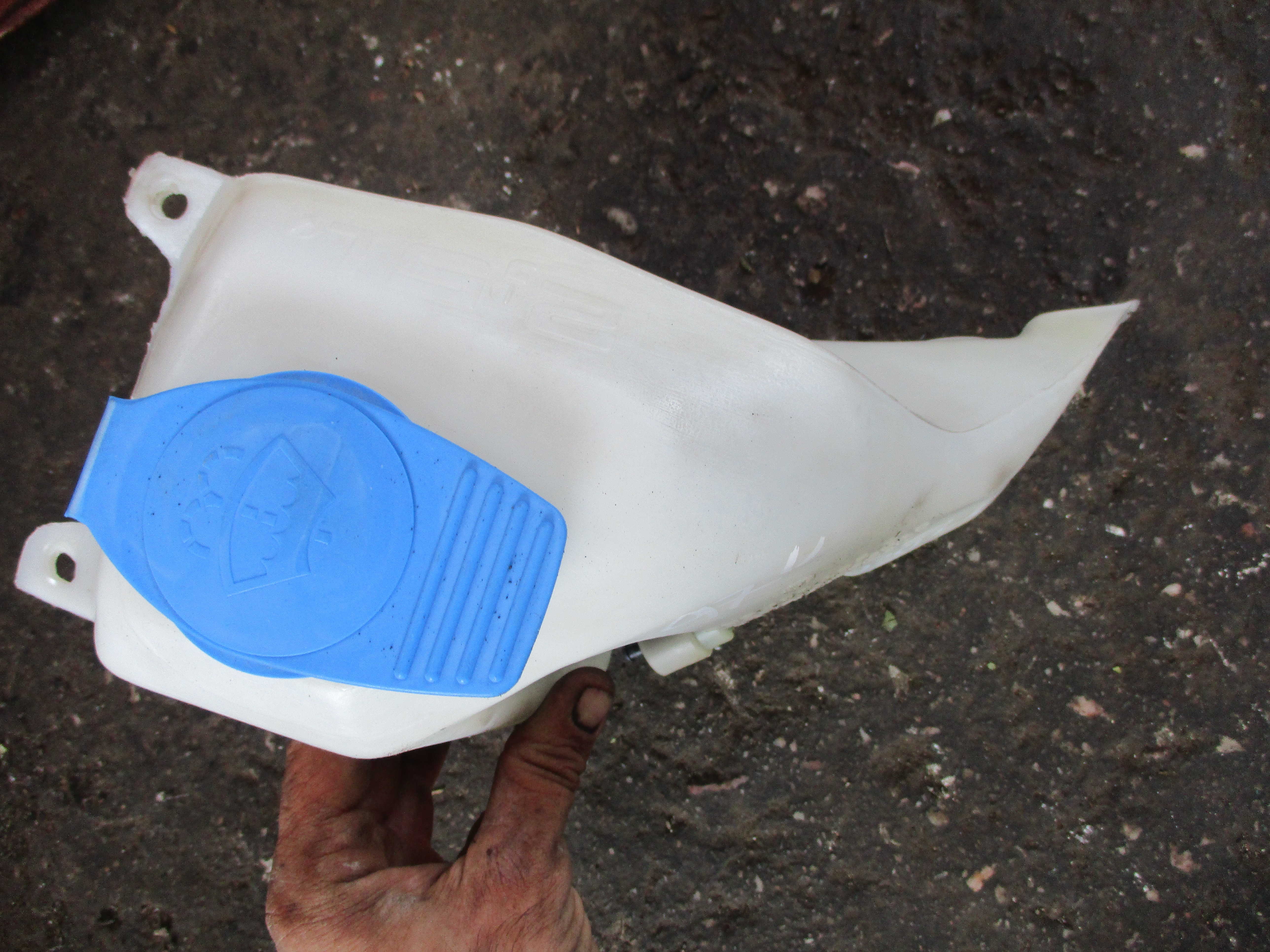 Δοχεία Νερού Υαλοκαθαριστήρων Volkswagen Polo ’97