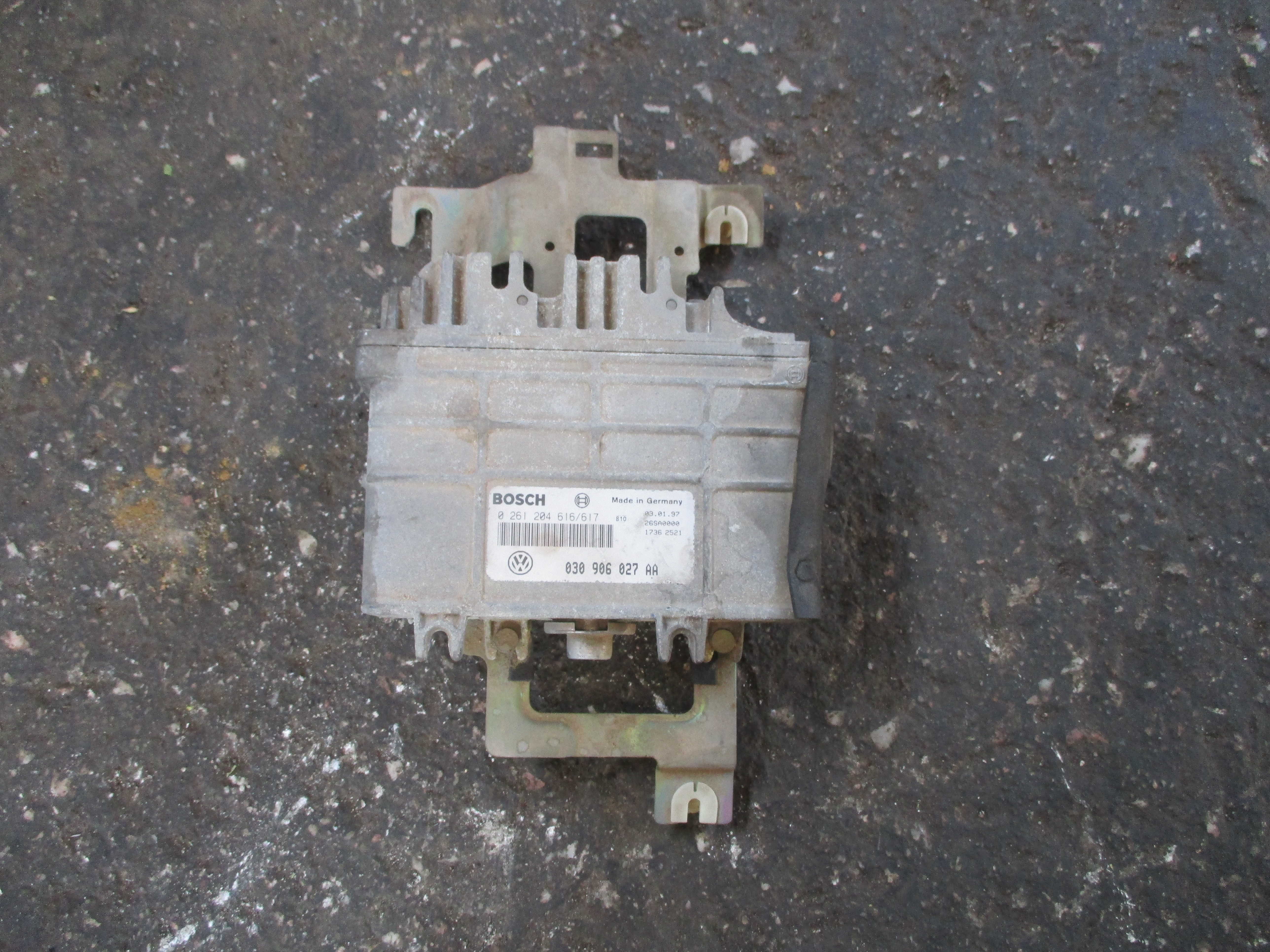 Εγκέφαλος Κινητήρα ( 030906027ΑΑ , 0261204616 ) Volkswagen Polo ’97 Προσφορά.