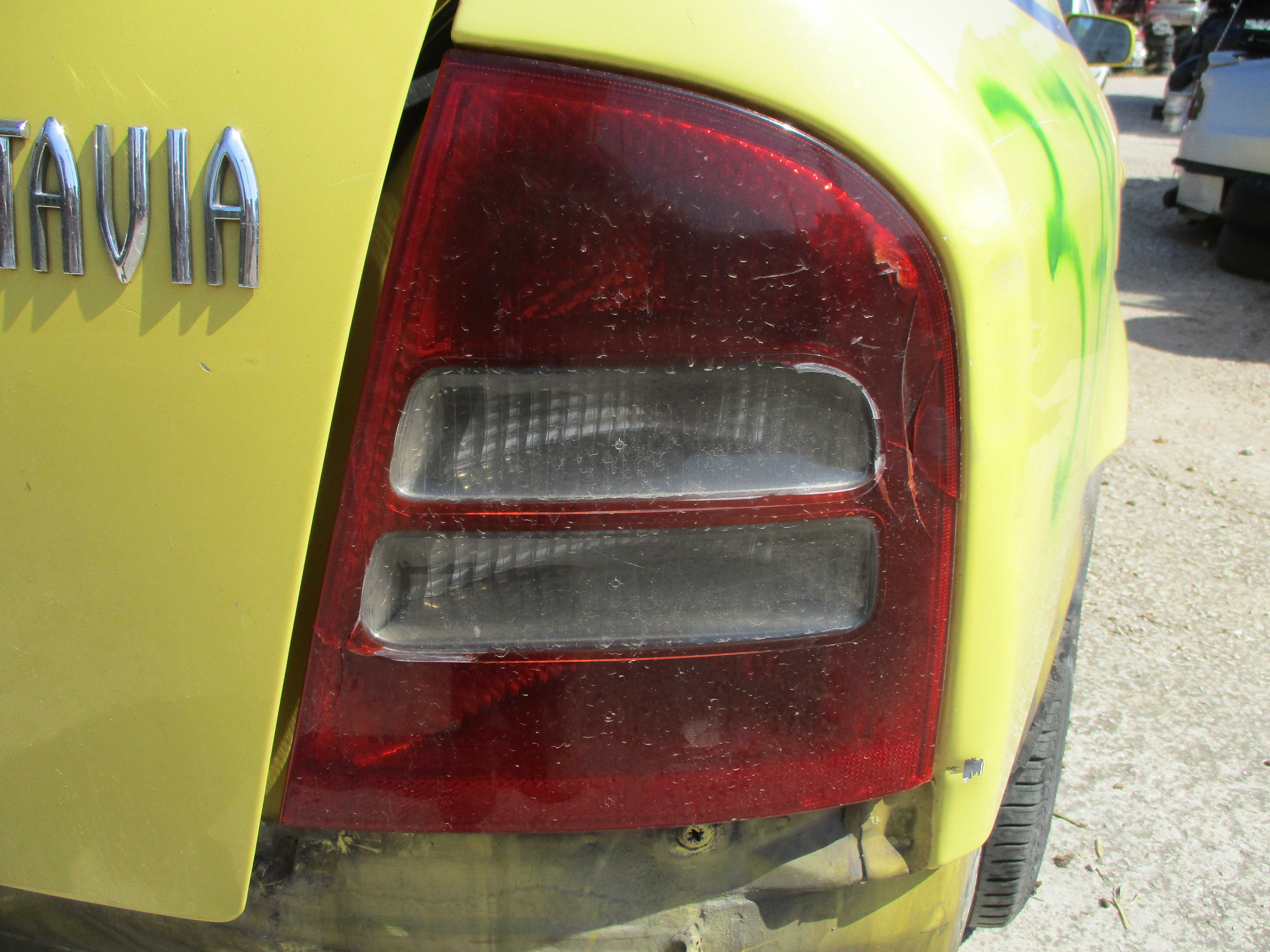 Φανάρια Πίσω Skoda Octavia ’04 Προσφορά.