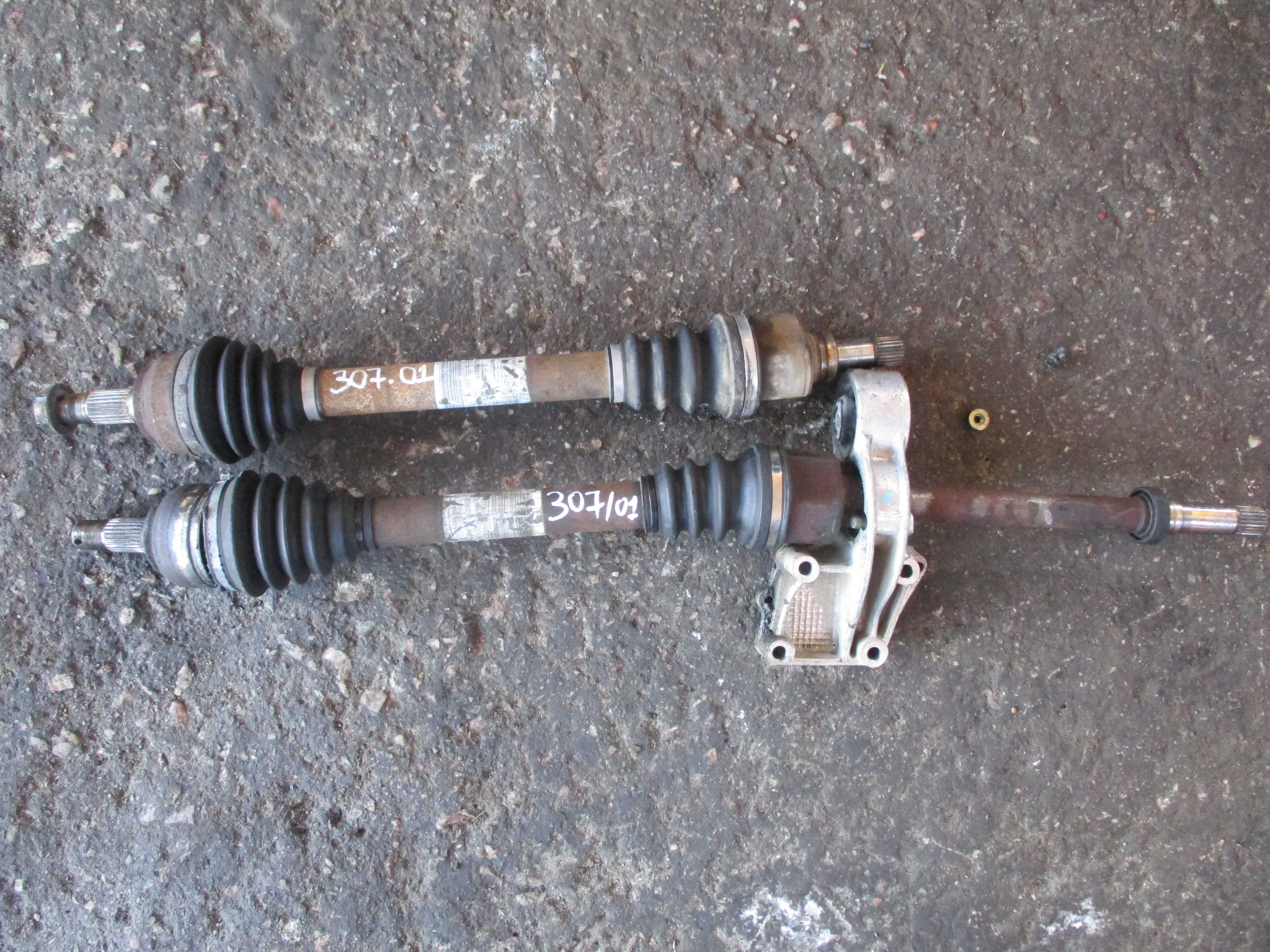 Ημιαξόνιο Αριστερό-Δεξί Peugeot 307 ’01 Προσφορά.