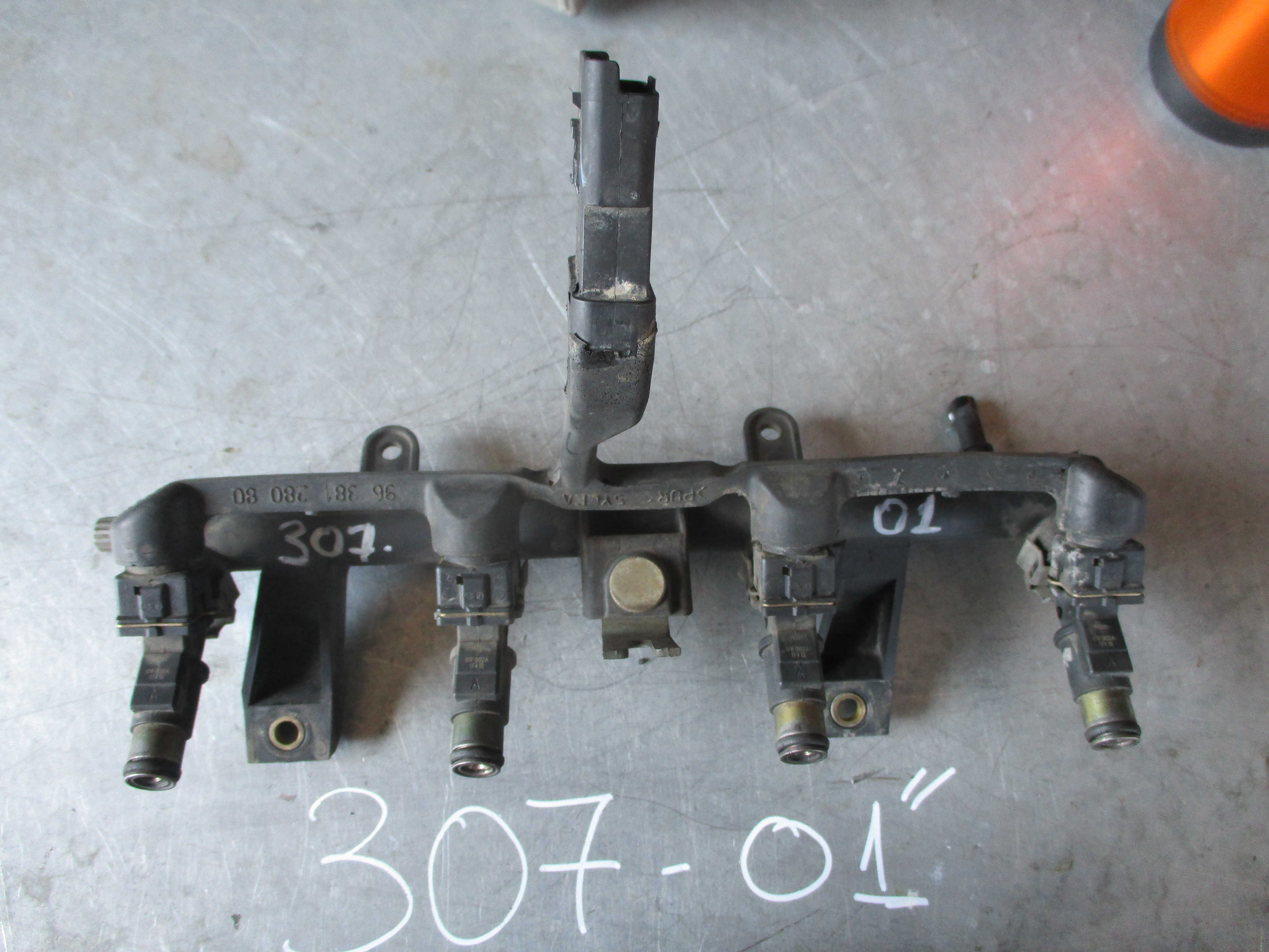 Μπεκιέρα Με Μπέκ ( 9638128080 , 9628982980 ) Peugeot 307 ’01 Προσφορά.