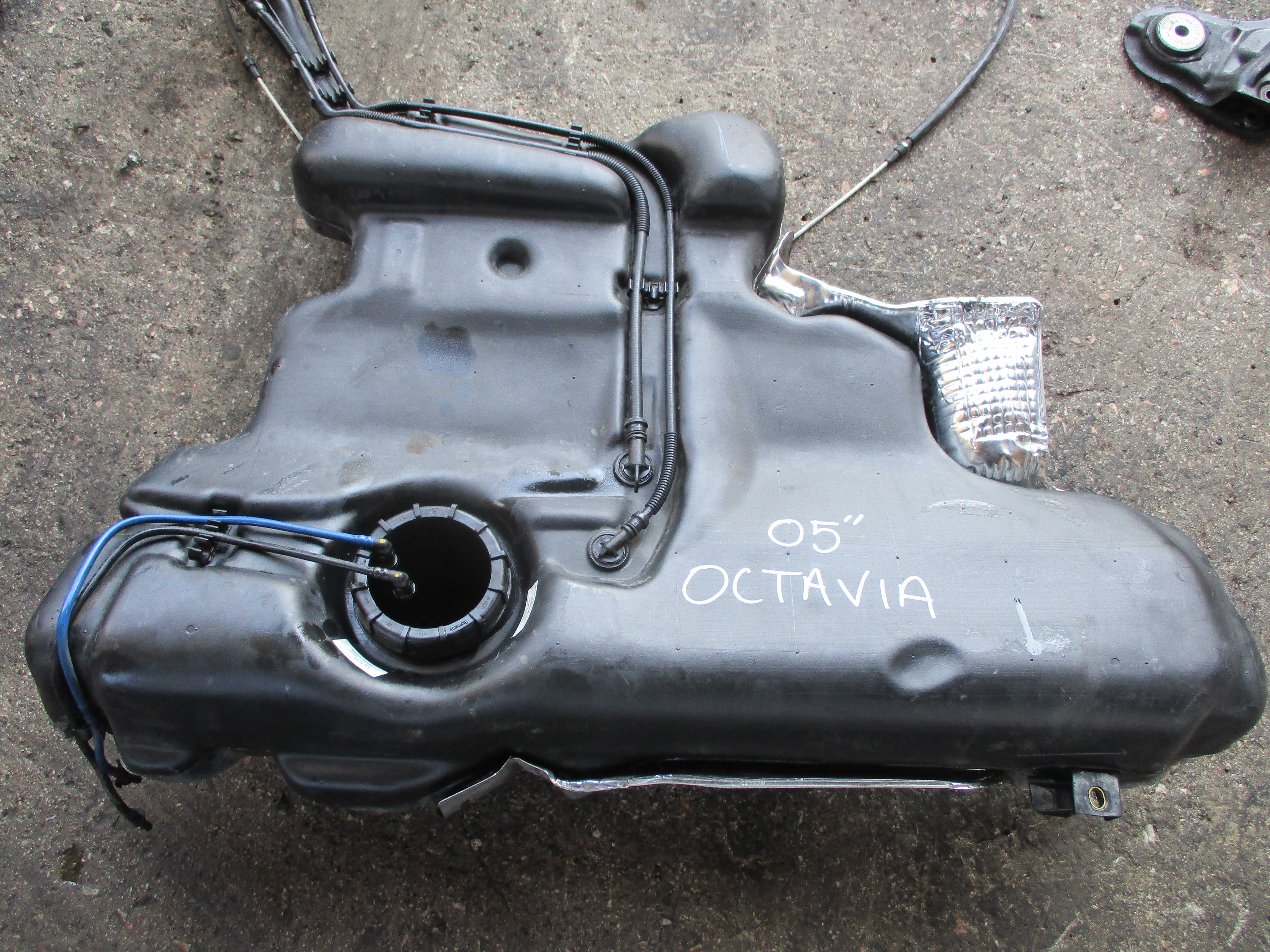 Ρεζερβουάρ Skoda Octavia ’04 Προσφορά!