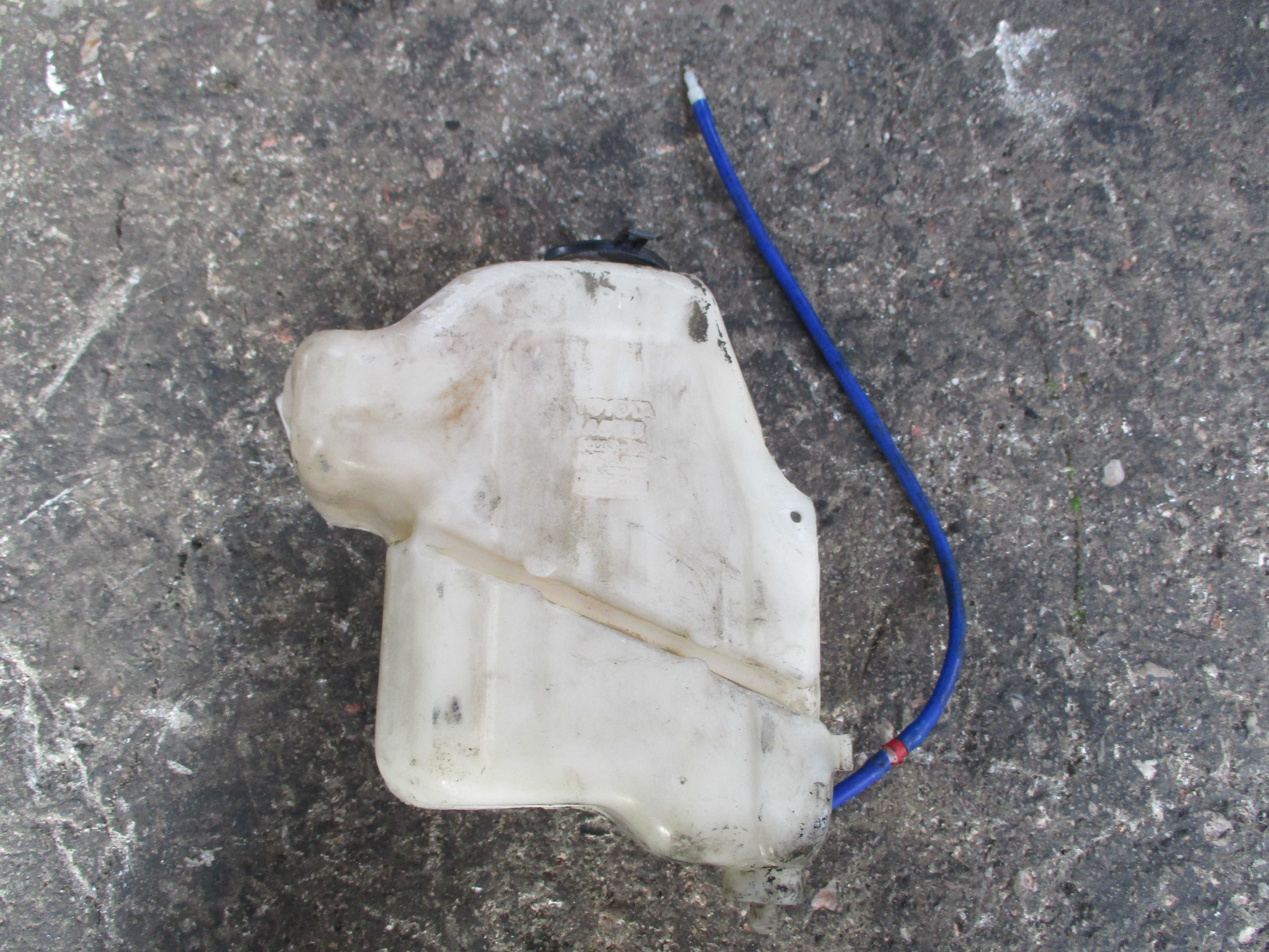 Δοχείο Νερού Υαλοκαθαριστήρων Toyota Starlet ’91 Προσφορά.