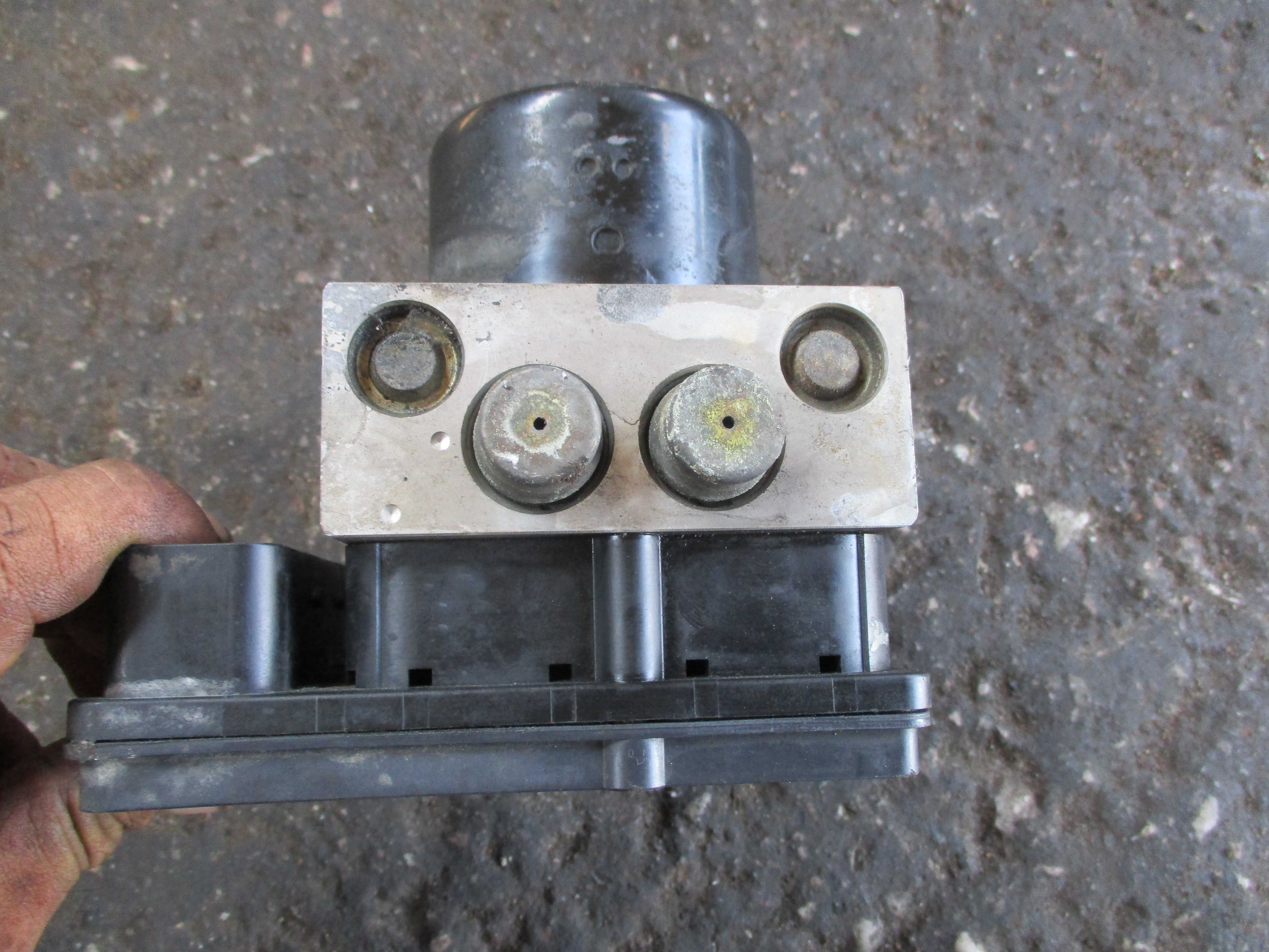 Μονάδα ABS ( 5L8T-2C219-BG ) Ford Maverick ’06 Προσφορά.