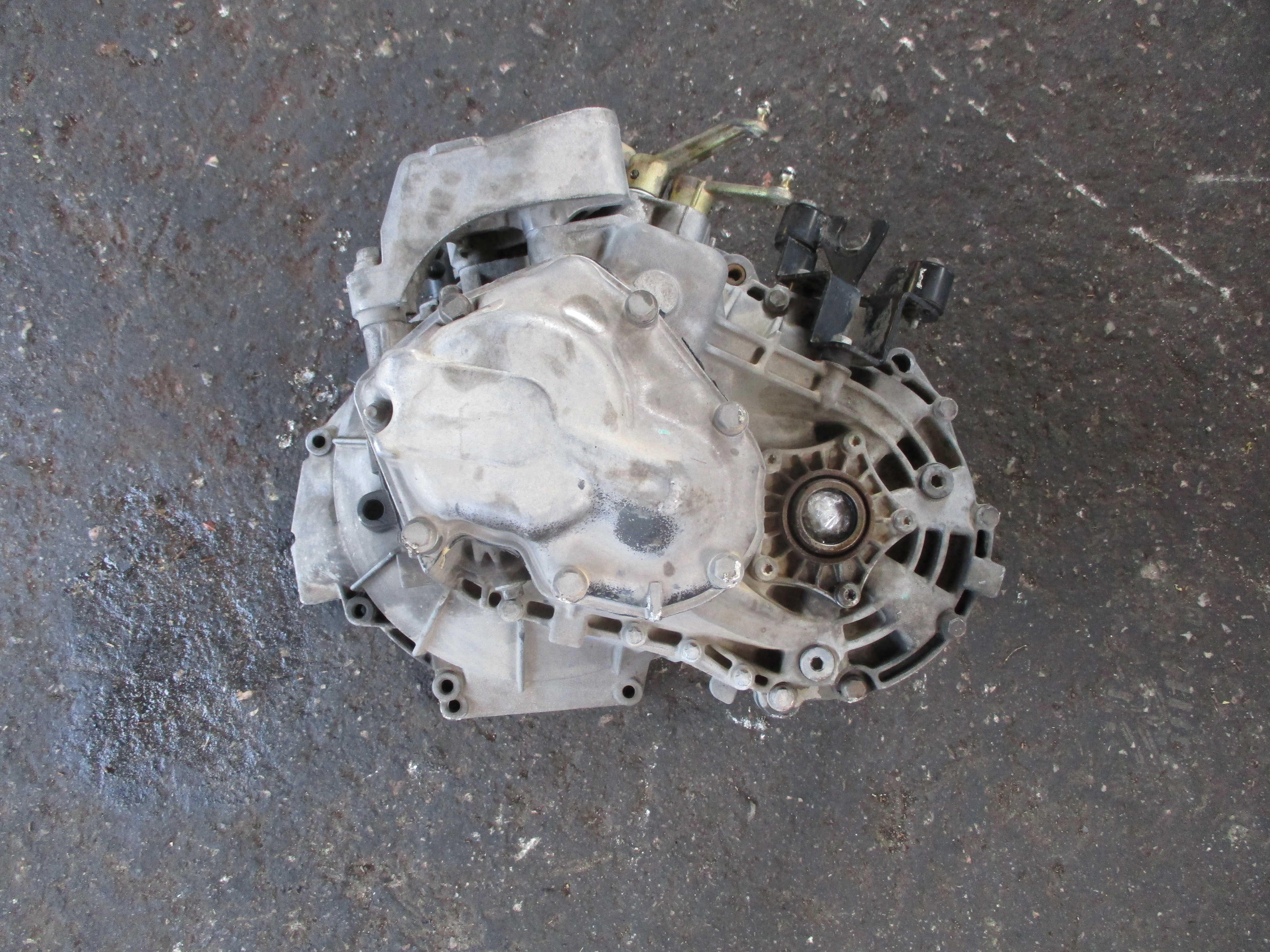 Χειροκίνητα Σασμάν (S9641D14182,FM57102) Saab 9-3 ’04