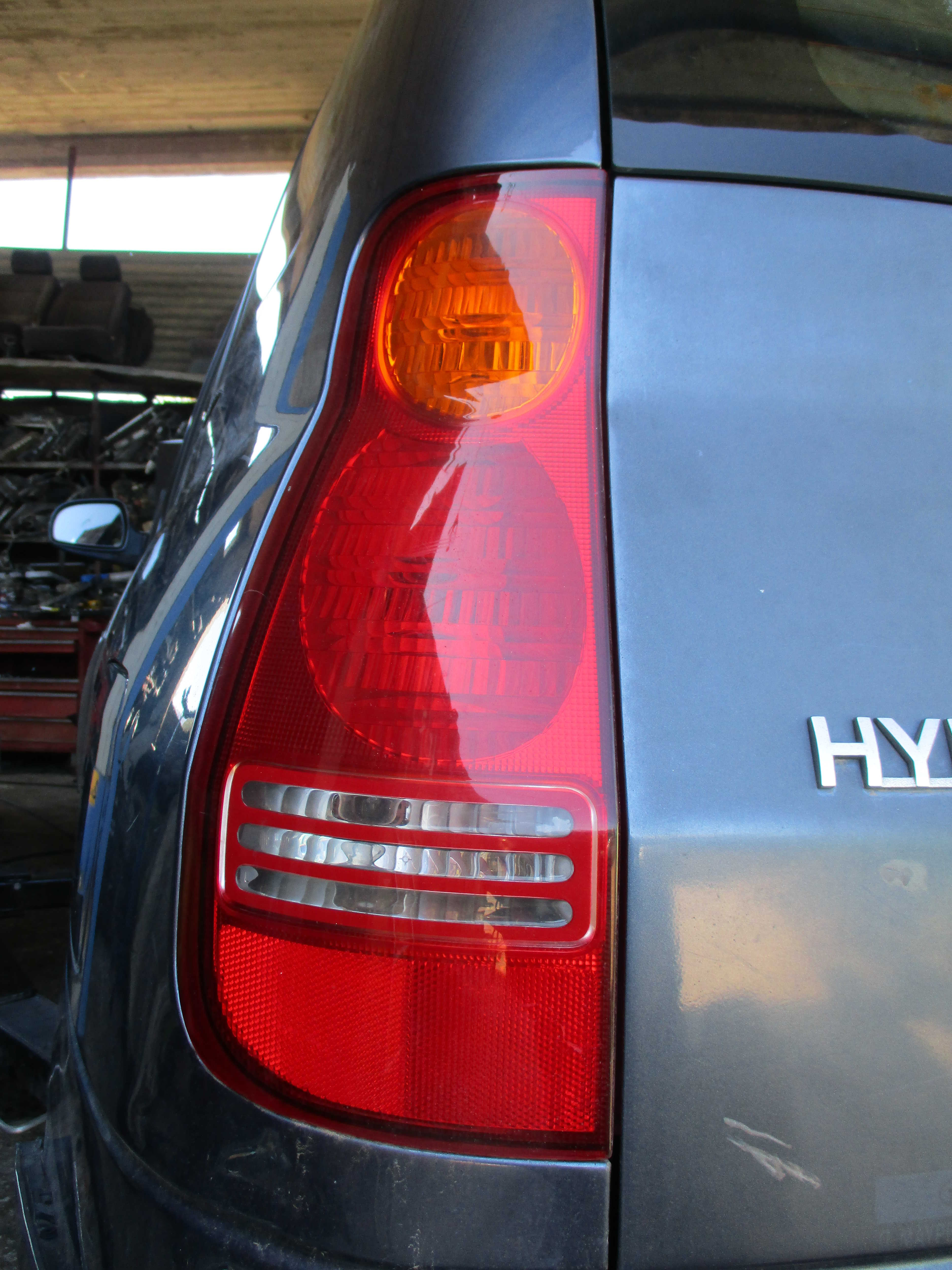 Φανάρια Πίσω Hyundai Matrix ’03 Προσφορά.