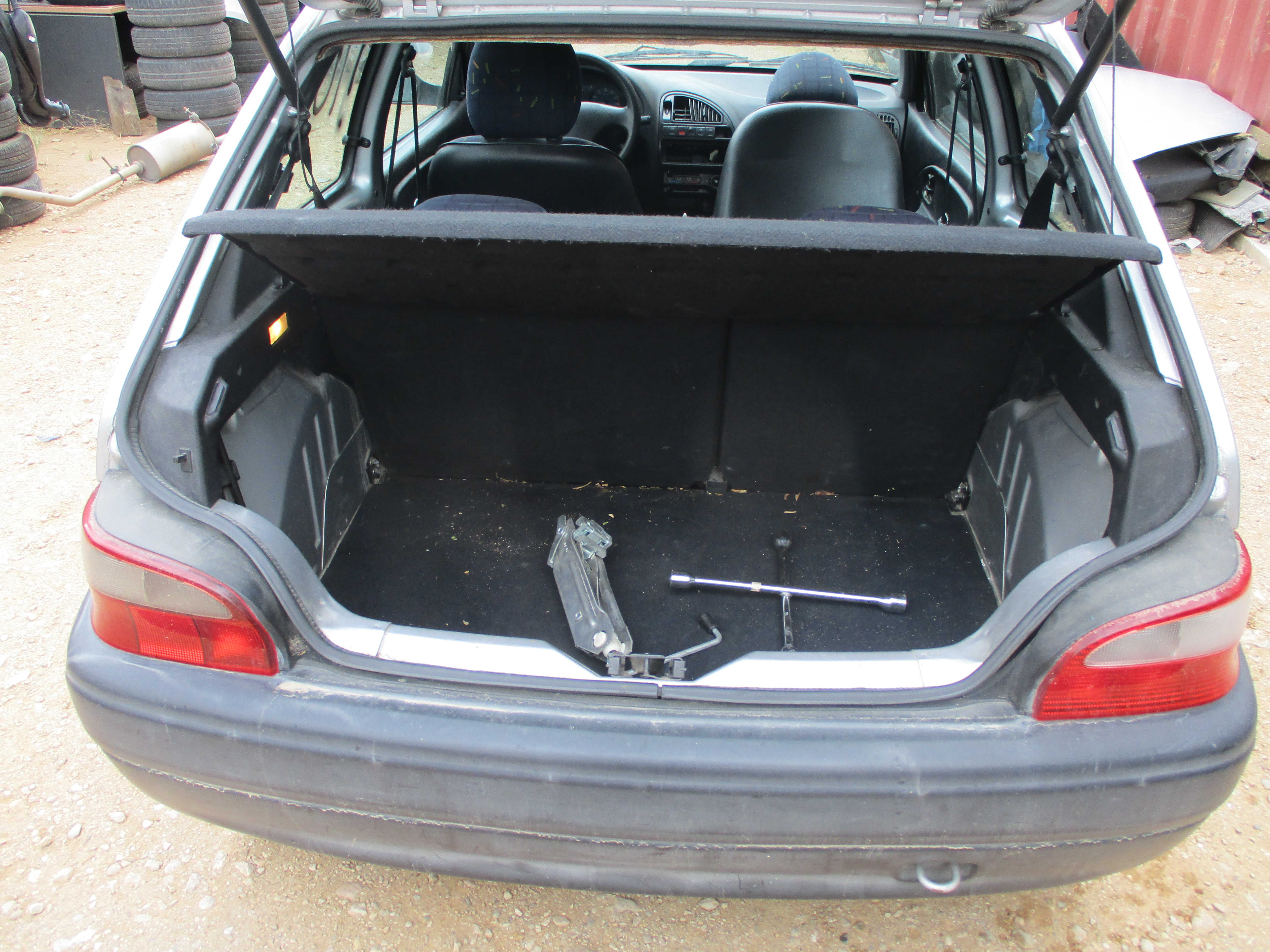 Αμορτισέρ Μπαγκάζ Citroen Saxo ’00